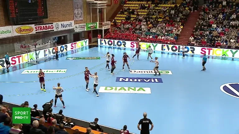 SCM R&acirc;mnicu V&acirc;lcea - Rapid: primele cinci minute din prima repriză