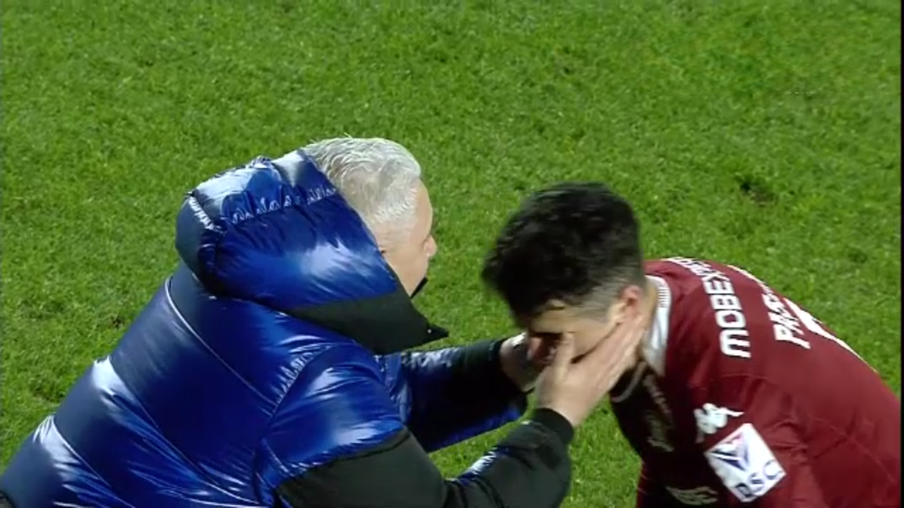 Marius Șumudică a dezvăluit ce i-a spus lui Alex Pașcanu &icirc;n momentul &icirc;n care i-a dat două palme: &rdquo;Se &icirc;nt&acirc;mplă foarte des!&rdquo;