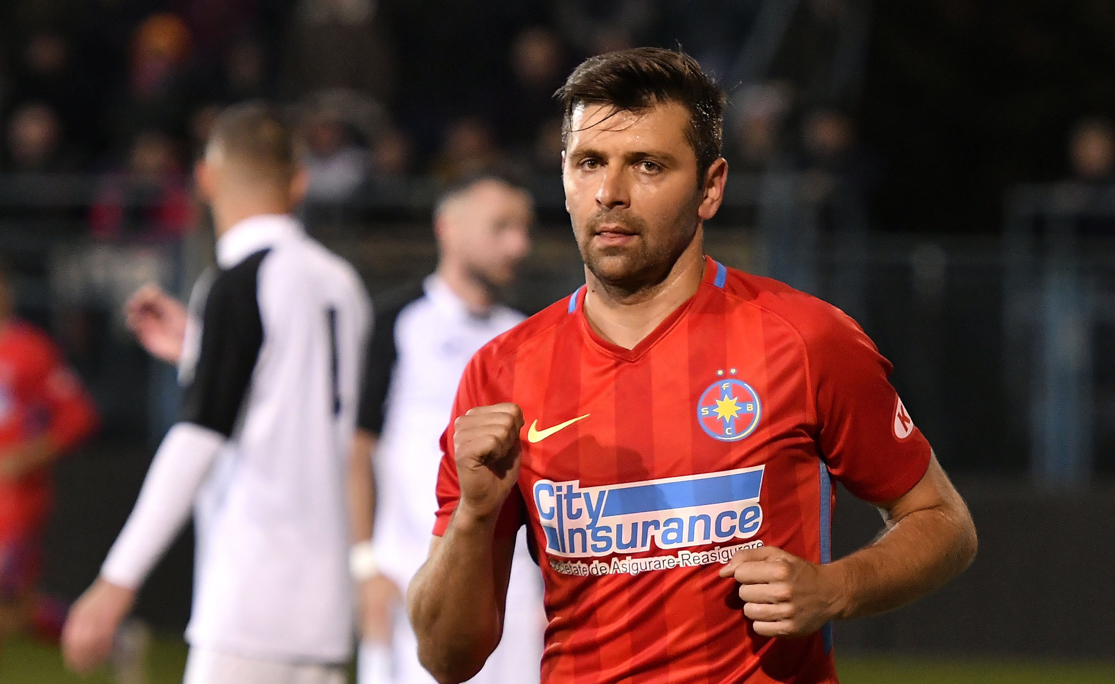 Rusescu, verdict dur după Rapid - FCSB! Ce posturi trebuie acoperite urgent și jucătorul criticat: Inacceptabil