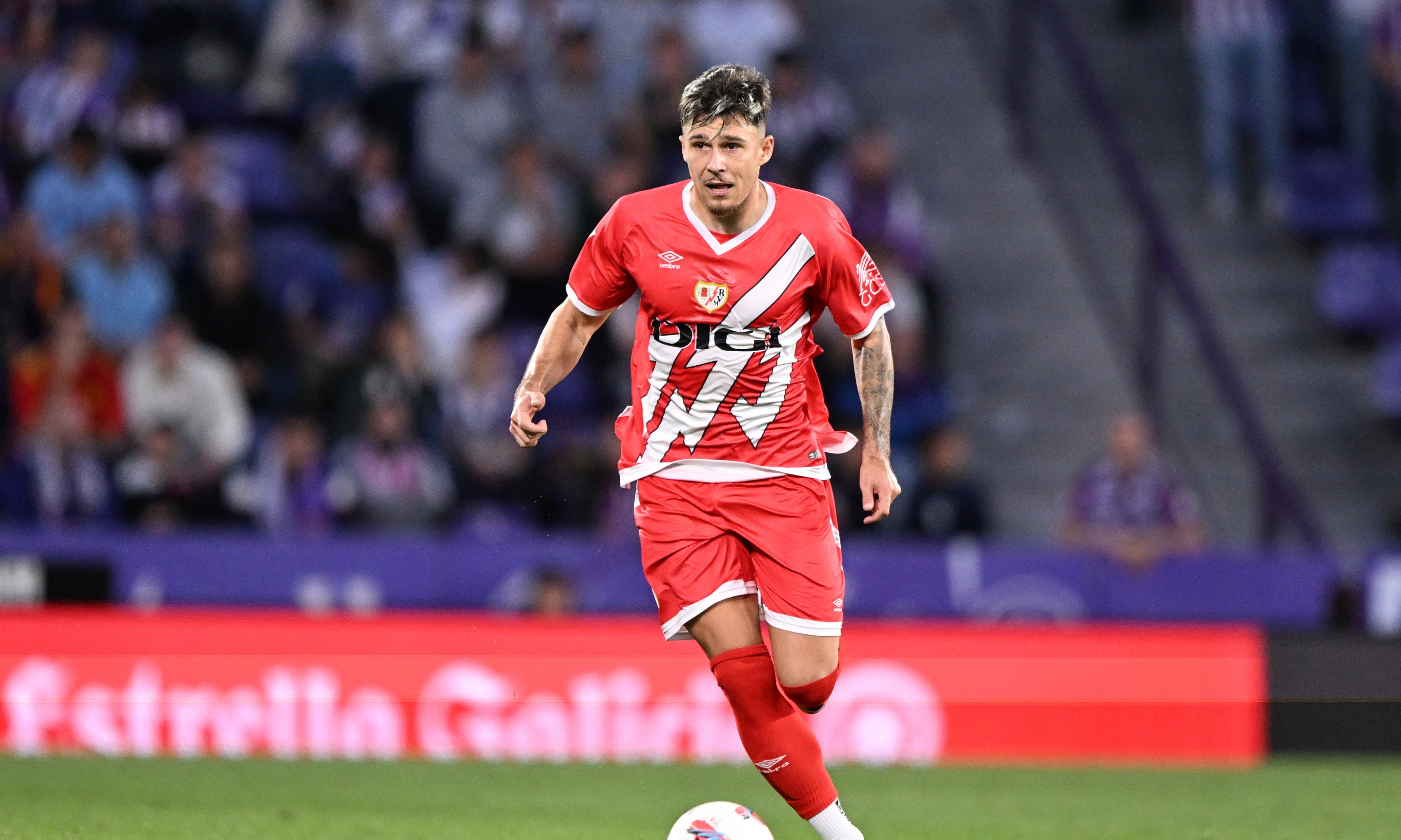 Ultimul colos intrat &icirc;n cursa pentru transferul lui Andrei Rațiu: Rayo pare dispusă să negocieze