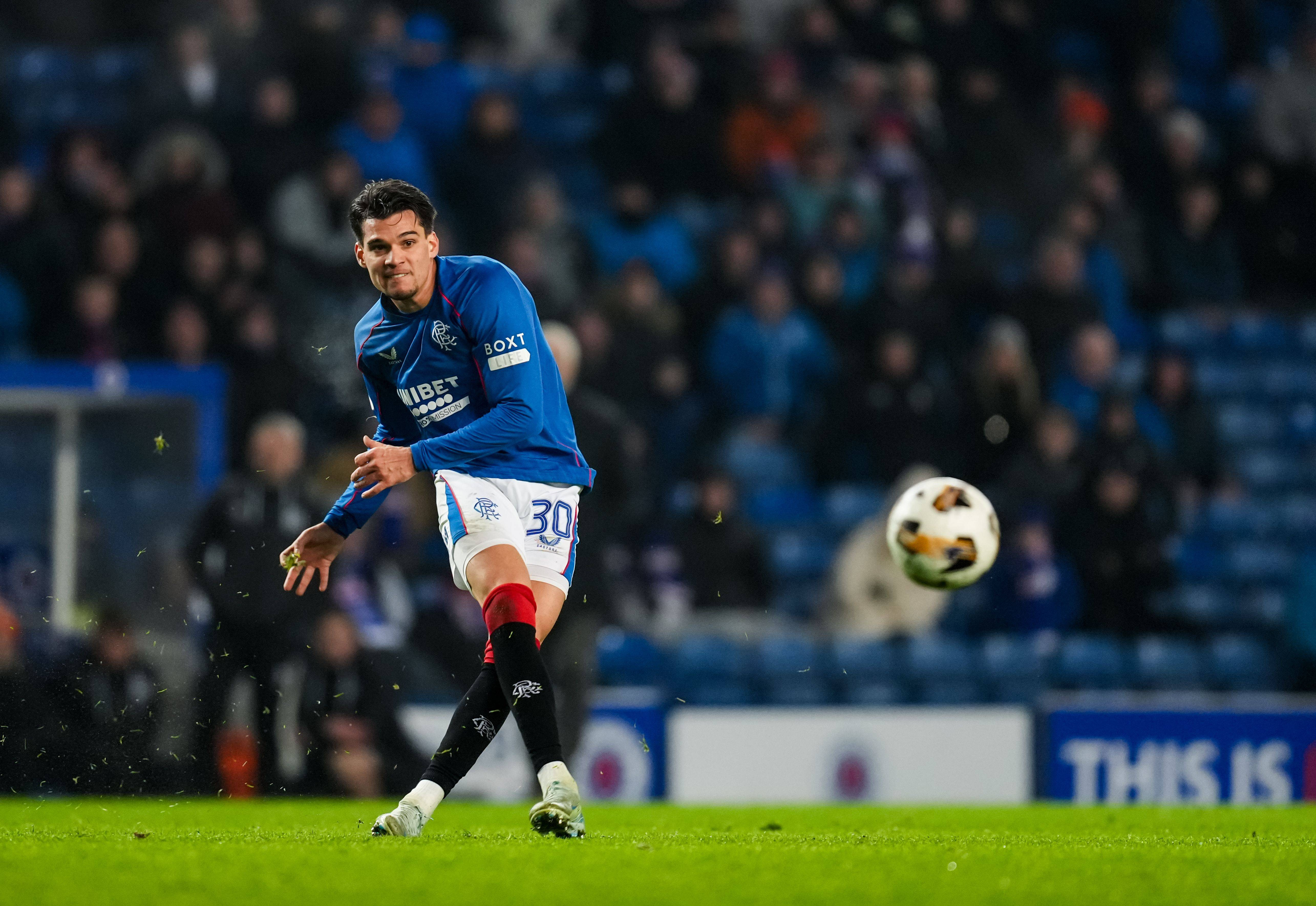 Ce au remarcat scoțienii la Ianis Hagi după Rangers &ndash; Dundee 1-1: &rdquo;&Icirc;i lipsește asta!&rdquo;