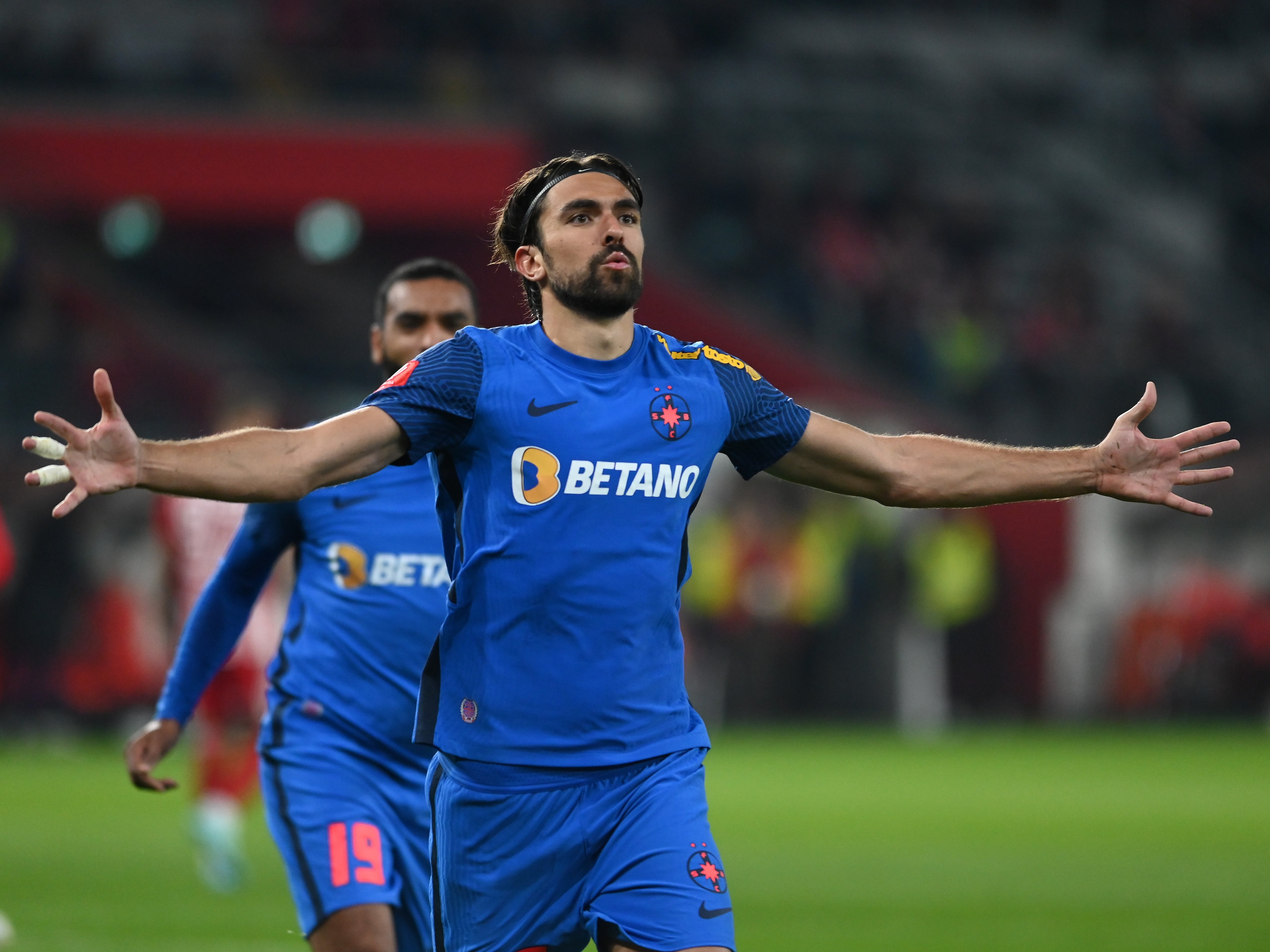 O echipă de top din Superligă a trimis oferta pentru transferul lui Andrea Compagno!