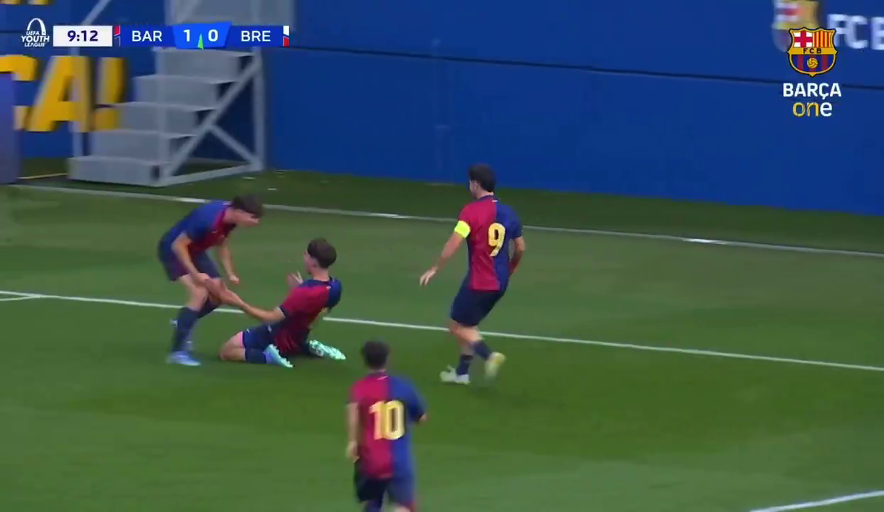 Un rom&acirc;n face legea la FC Barcelona! Leo Saca a deschis scorul contra lui Brest &icirc;n Youth League
