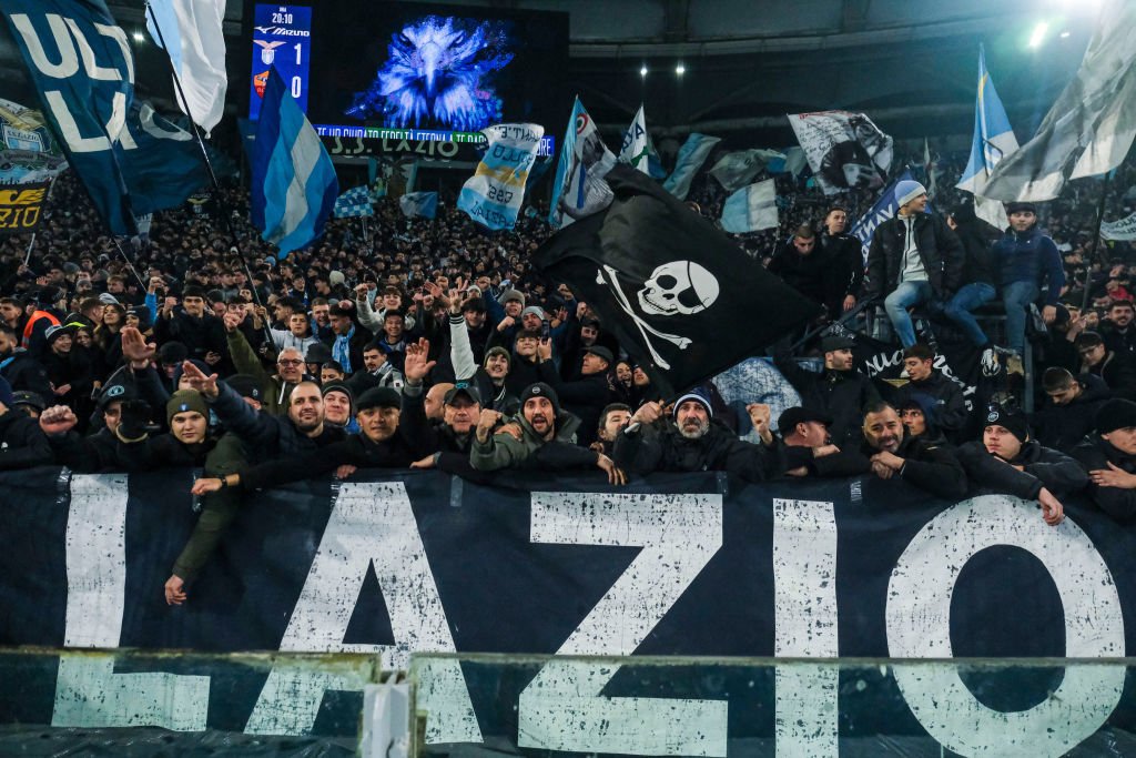 Fanii lui Lazio, interziși la Amsterdam! Lazialii au fost numiți rasiști și fasciști