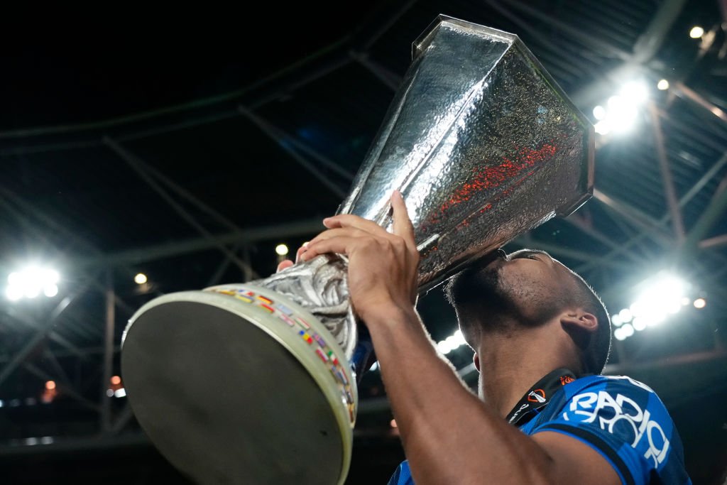 PSG a pus ochii pe un fundaș suedez de la Atalanta