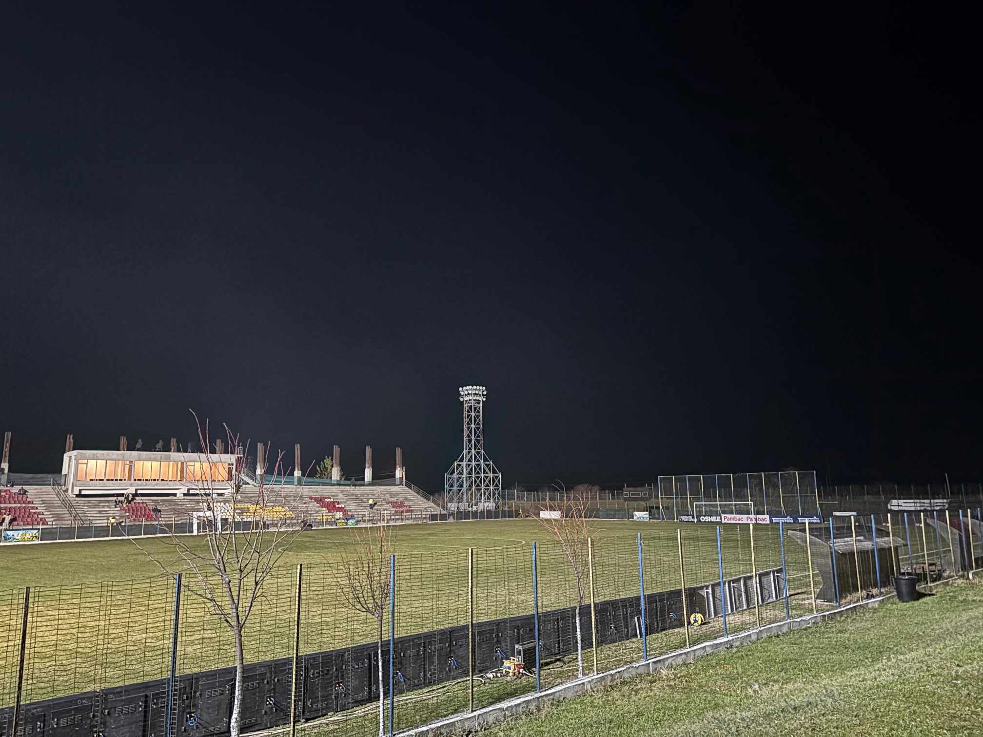 Cum arată stadionul din Borcea cu 90 de minute &icirc;naintea partidei cu FCSB, din Cupa Rom&acirc;niei