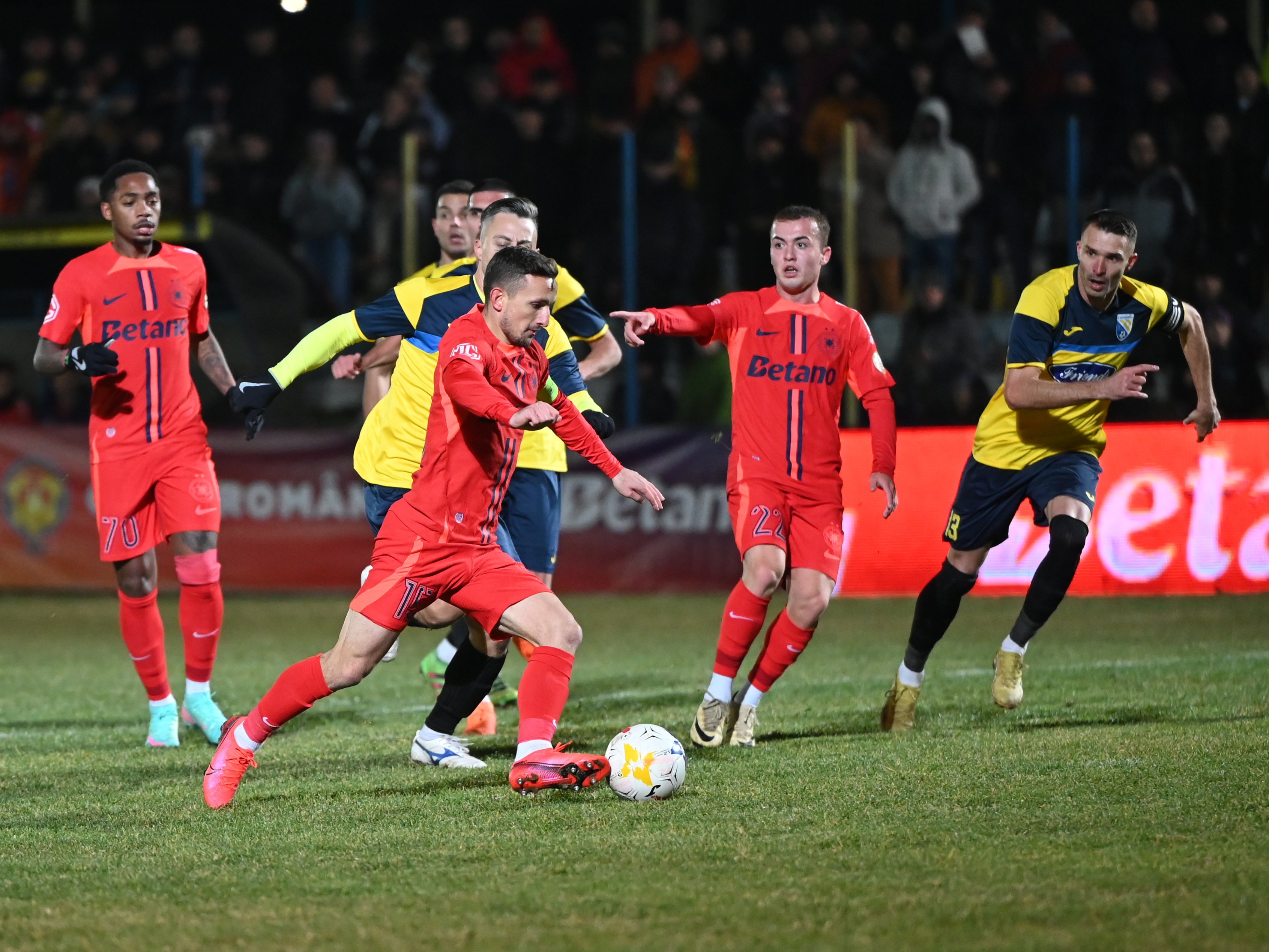 Agricola Borcea - FCSB 1-2! Campioana Rom&acirc;niei obține victoria, fără să forțeze