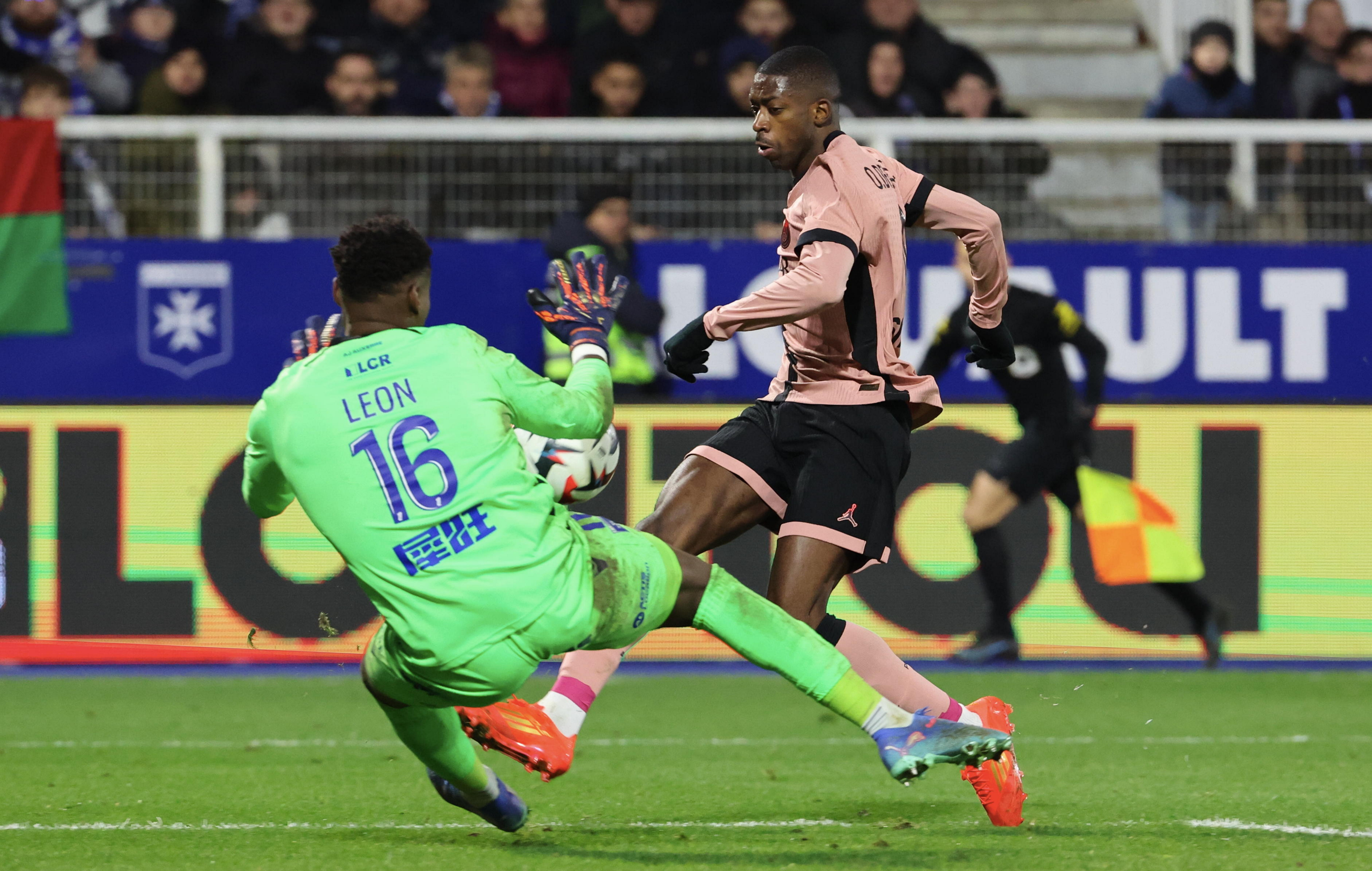 Istorie &icirc;n Franța! Nota 10 &icirc;n L Equipe pentru portarul care a exasperat starurile lui PSG