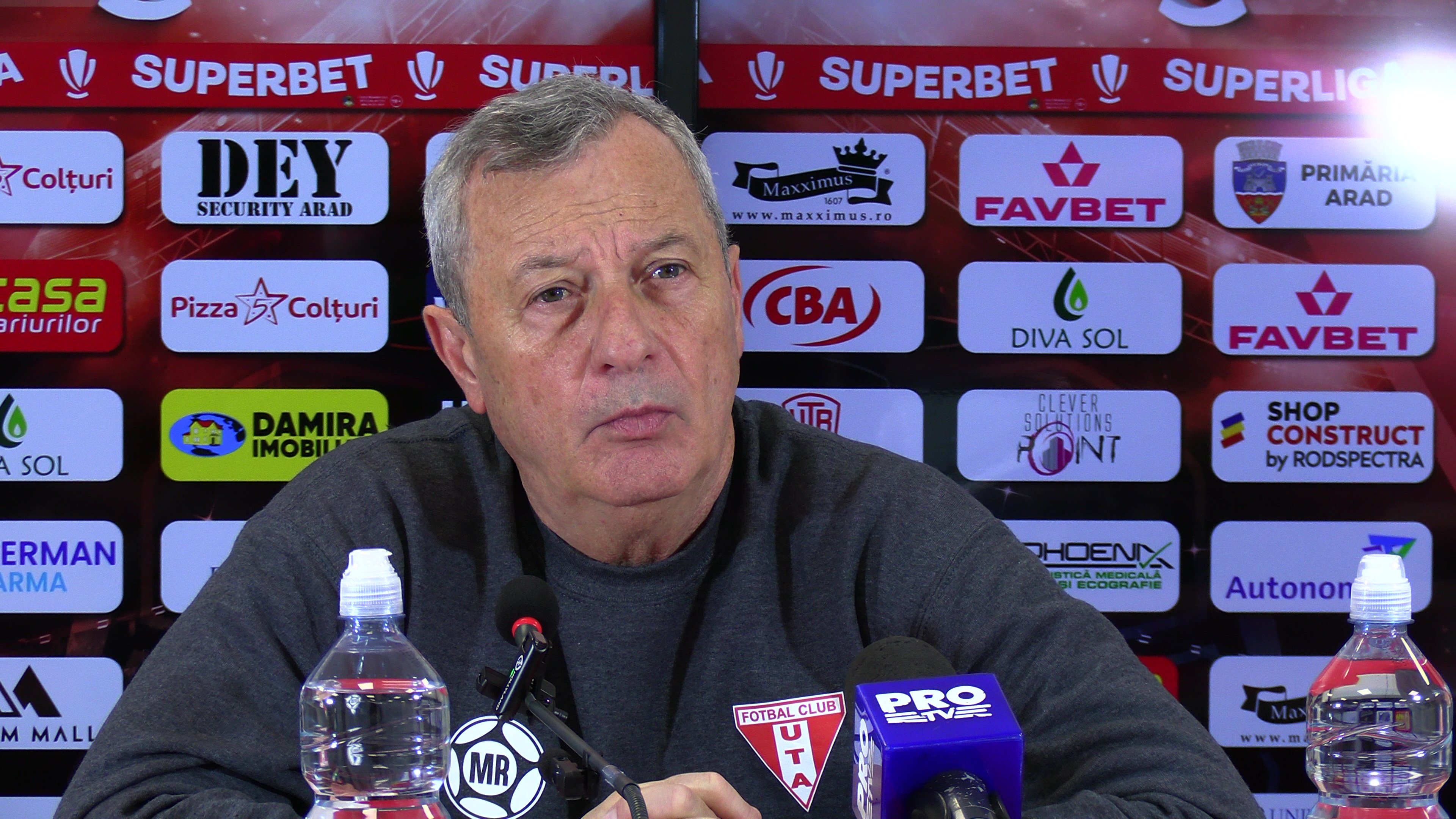 Fostul decar de la Rom&acirc;nia U21, mitraliat de Mircea Rednic: N-ai putut să-i driblezi o dată pe ăia de la Ungheni!