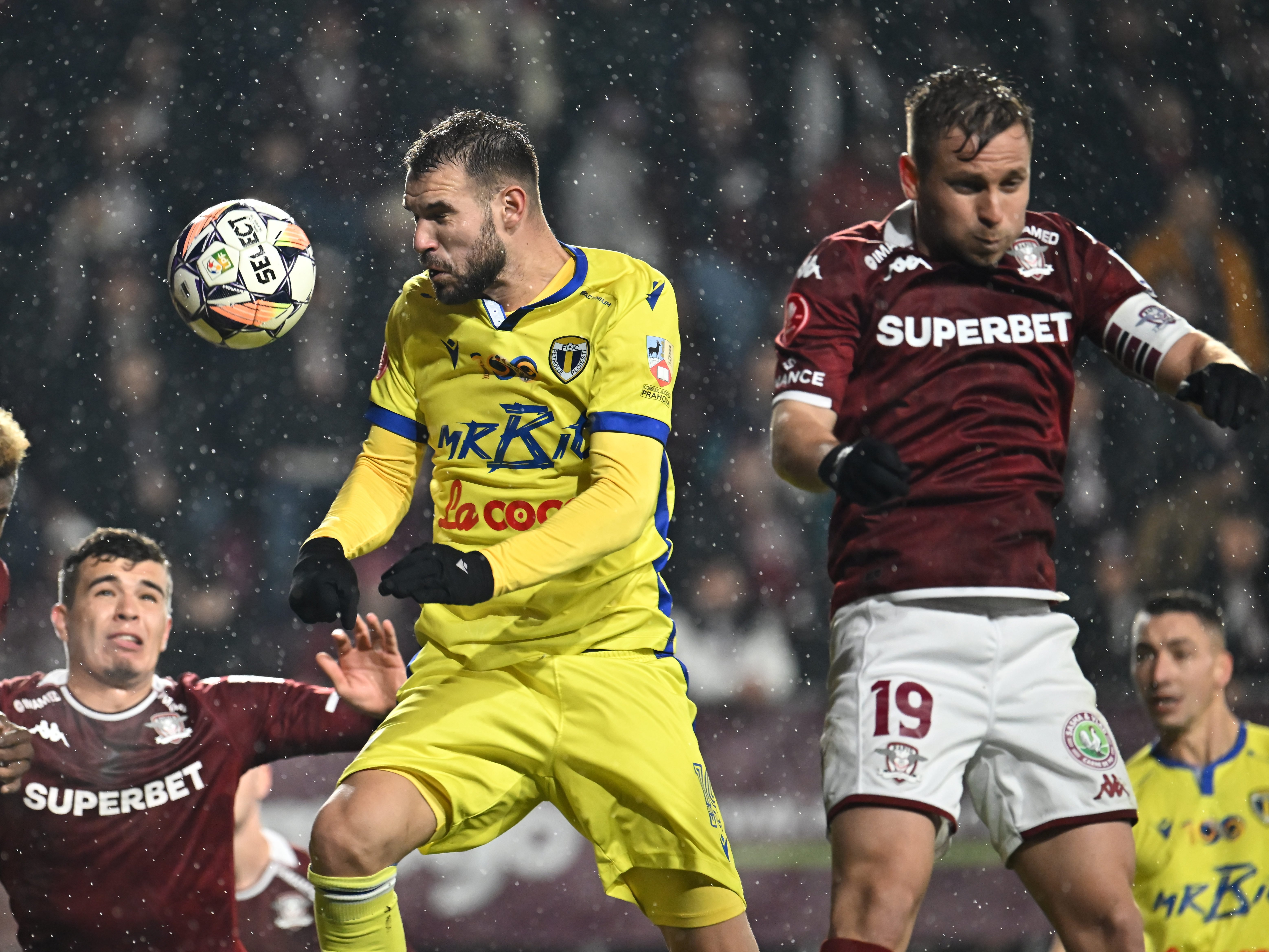 O echipă implicată &icirc;n lupta pentru play-off anunță: &rdquo;Vom aduce jucători. O să ne &icirc;ntărim&rdquo;