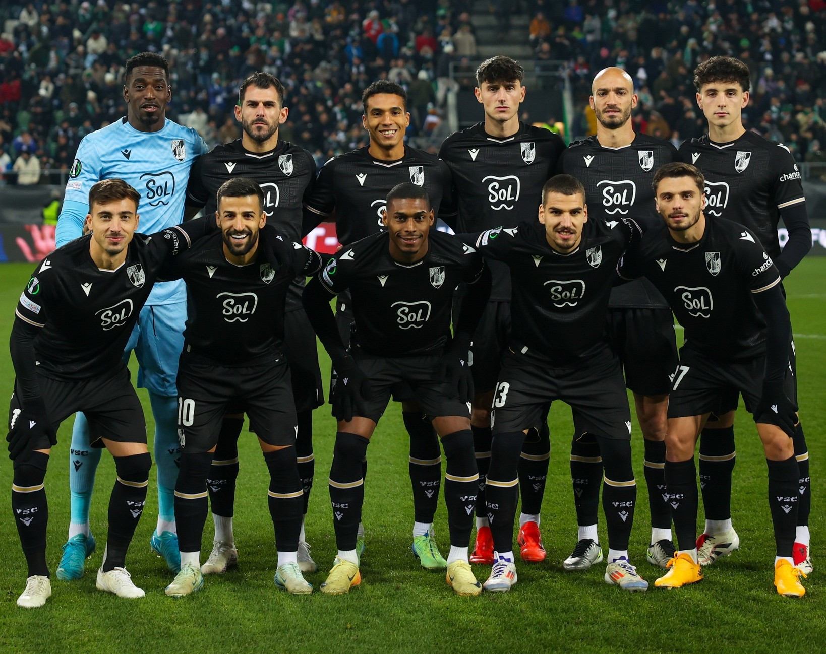 Revelația ne&icirc;nvinsă din Conference League, locul 2 după liderul Chelsea, are doi titulari pe banda st&acirc;ngă cu același nume, Joao Mendes!