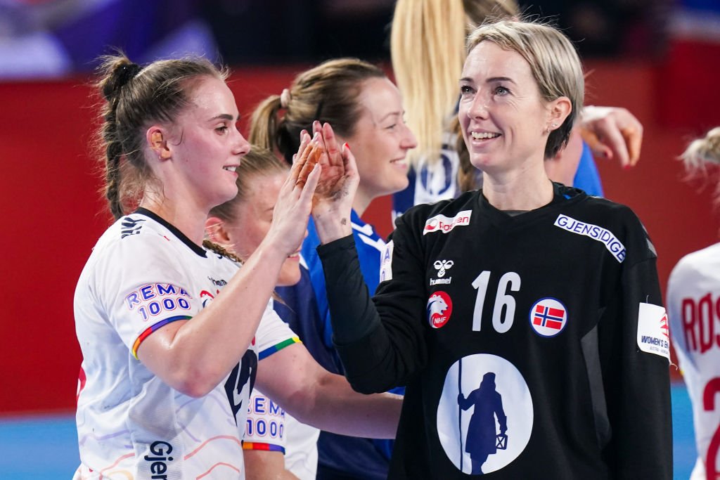 Finală stelară la Europeanul de handbal feminin! Norvegia are șansa de a cuceri al 10-lea titlu: cine &icirc;i stă &icirc;n cale