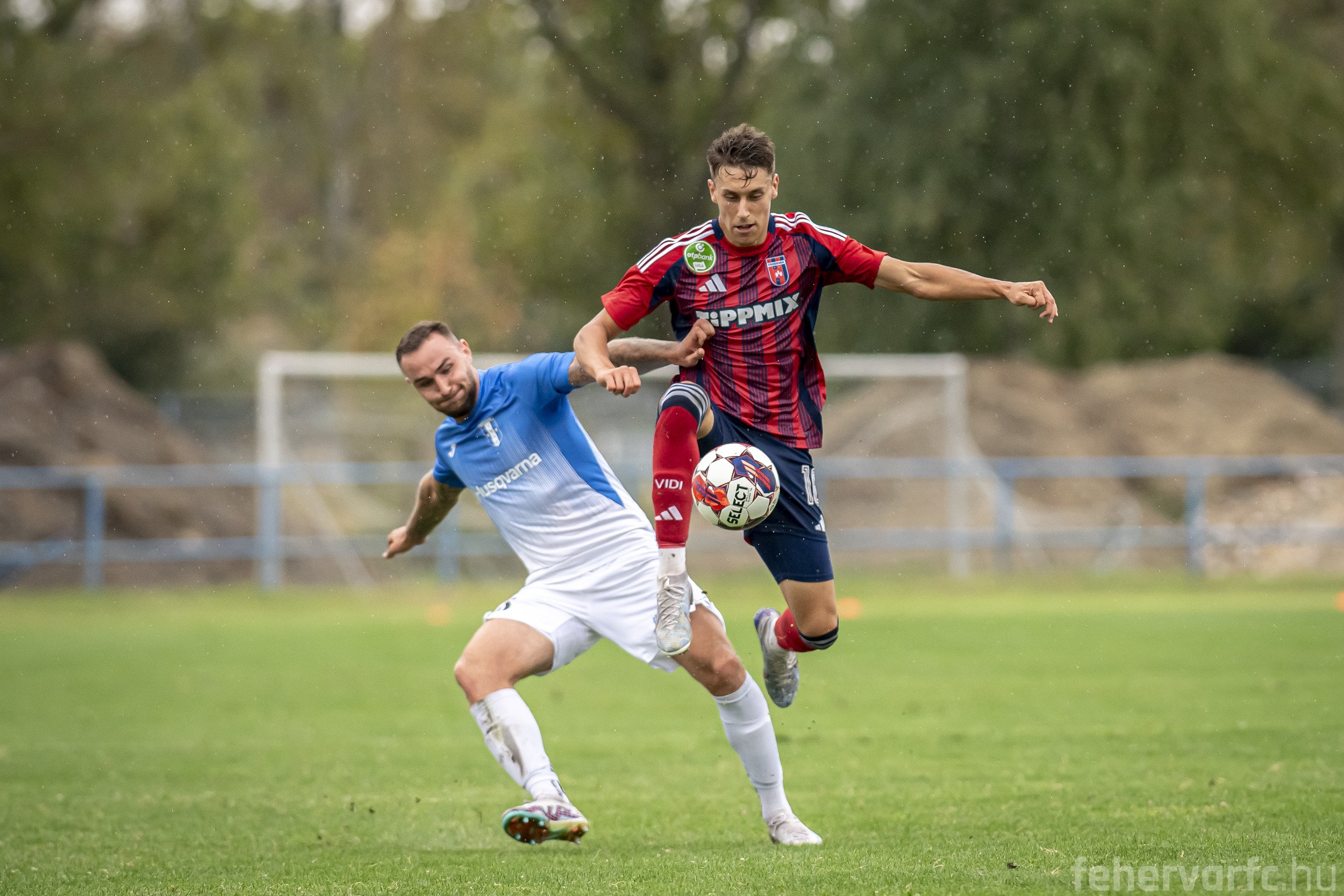 Mario Simuț, rom&acirc;nul din naționala Ungariei, omul cu pasa de gol &icirc;n thriller-ul MTK Budapesta - Fehervar FC, decis de un penalty &icirc;n 90+7!