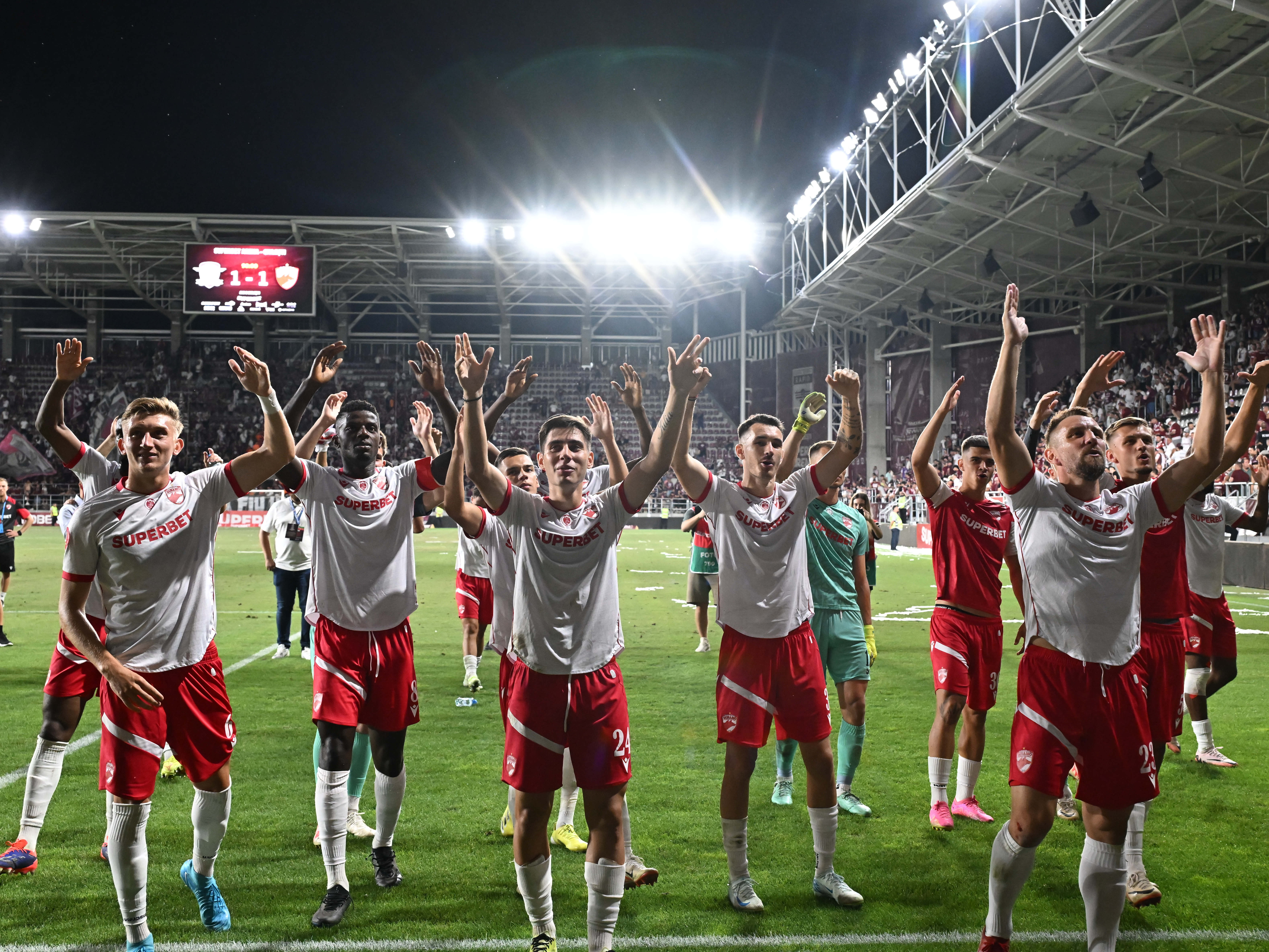 Rapid e gata să transfere un jucător de la Dinamo: &rdquo;&Icirc;l vrea mult&rdquo;