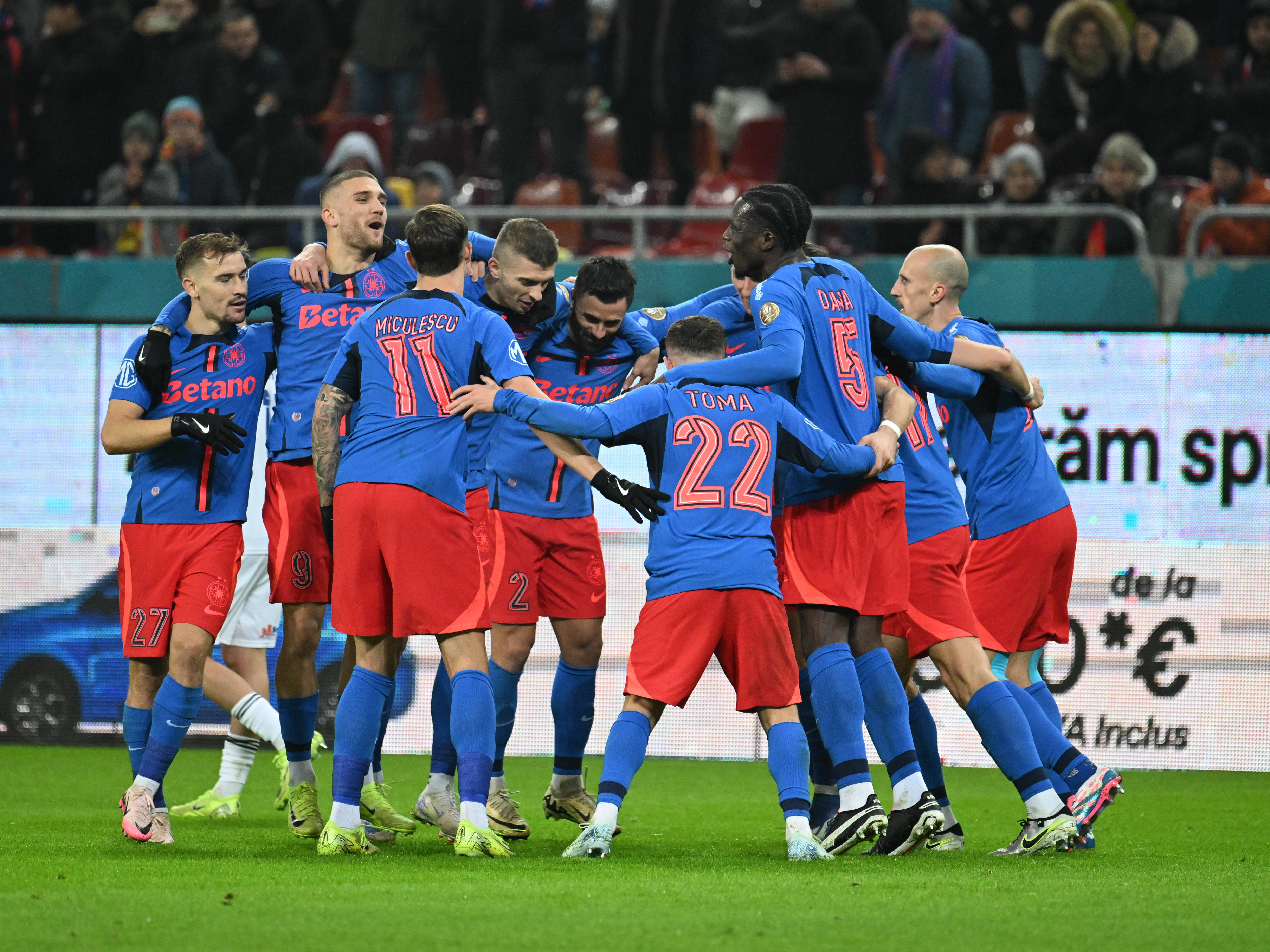 Jucătorul care nu va fi amendat niciodată la FCSB: &bdquo;E numărul 1 din toate timpurile, unic de c&acirc;nd sunt &icirc;n fotbal&ldquo;