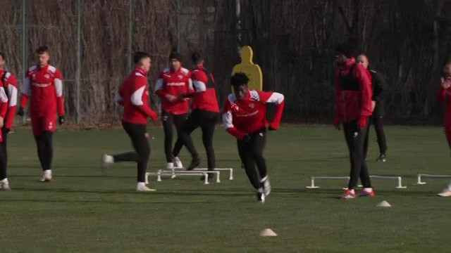 Uriașul de pe Arc ! Zeljko Kopic aduce un gigant de 2.03m la Dinamo