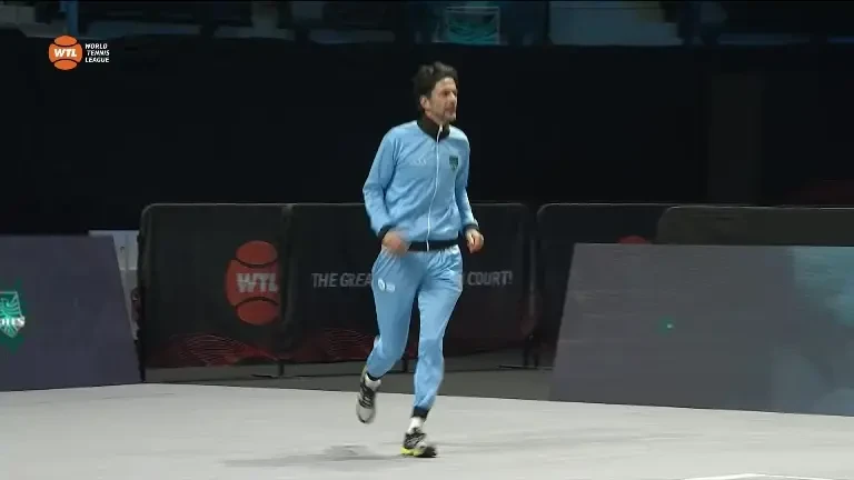 Simona Halep, intrare și prezentare ca &icirc;n NBA, la World Tennis League, exclusiv pe VOYO (20 decembrie 2024)