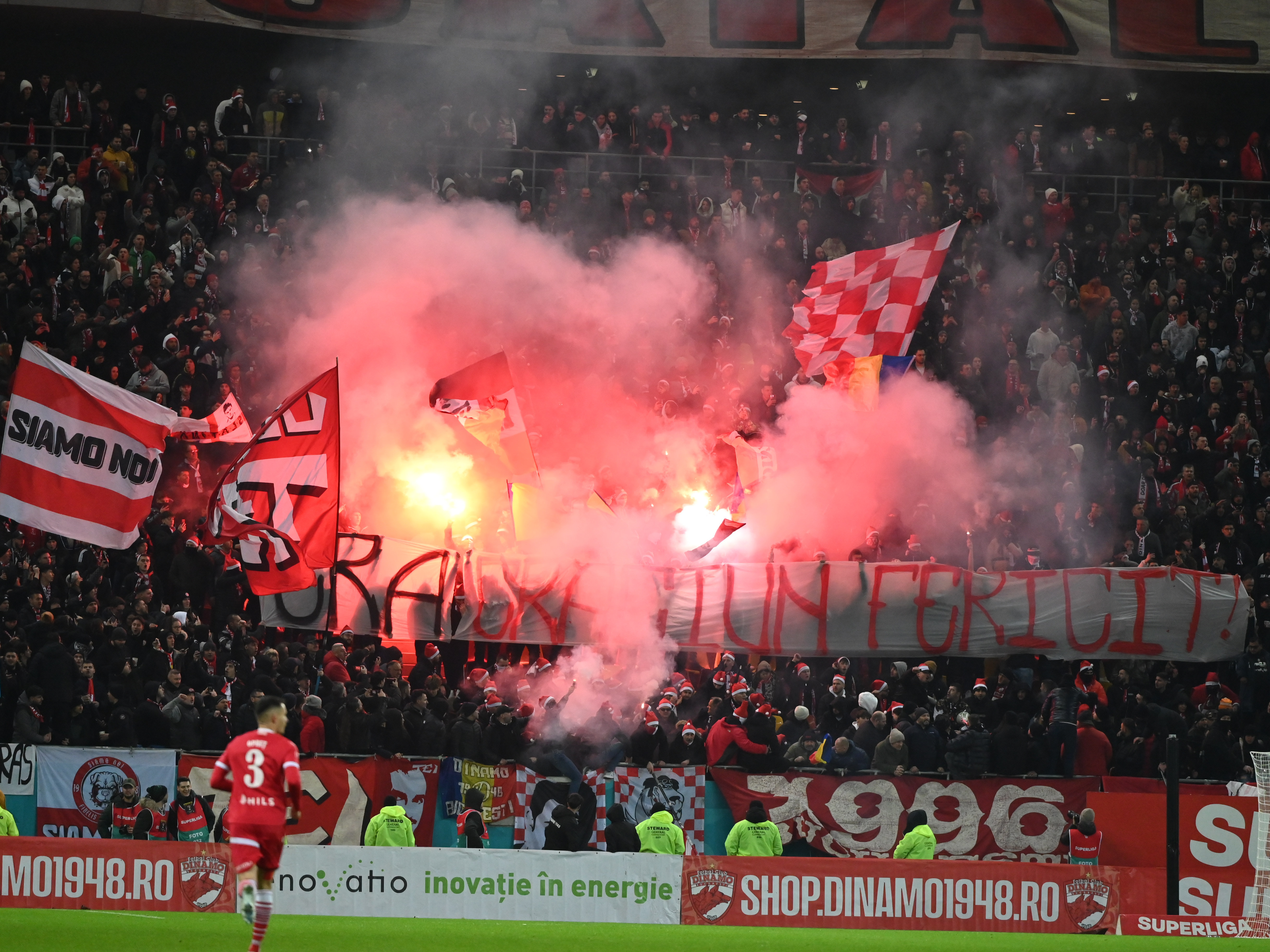 Dinamo &ndash; Rapid, &bdquo;ploaie&ldquo; de amenzi: Jandarmeria București a prezentat bilanțul unui meci cu mari probleme