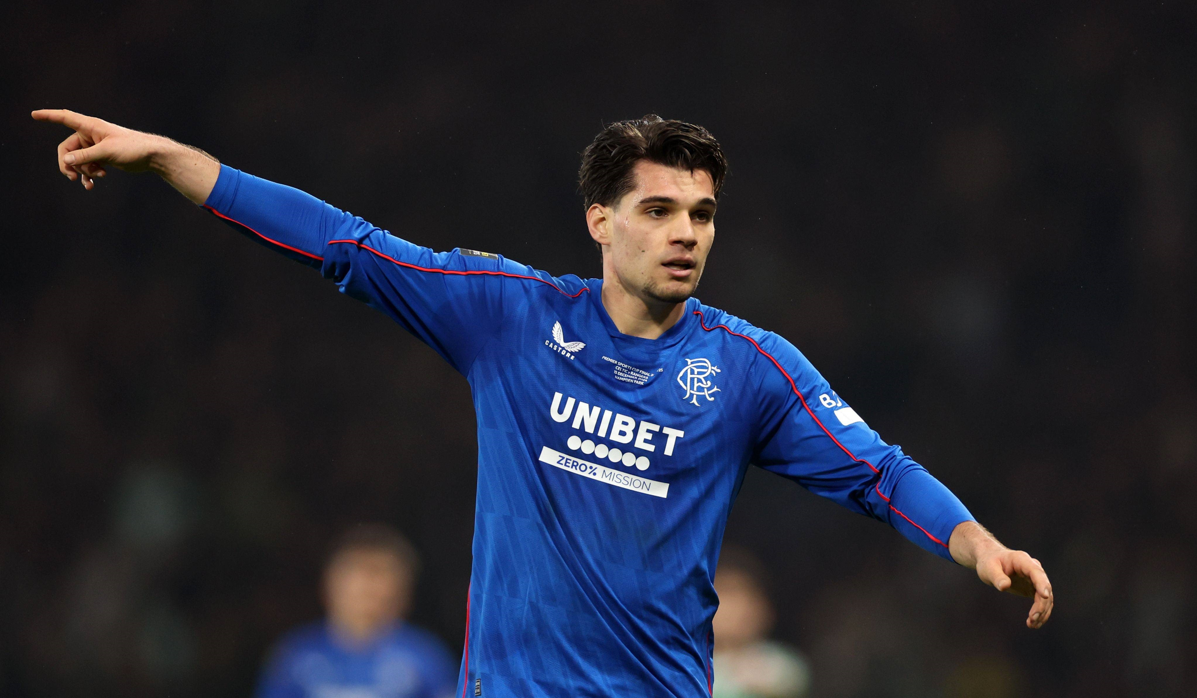 Ianis Hagi, GOOOOL din afara careului &icirc;n Rangers &ndash; Celtic: &rdquo;Beautiful&rdquo;! UMILINȚĂ &icirc;n primul meci mare al Europei din 2025