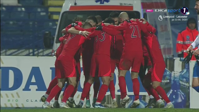 Imaginile serii! Cum a sărbătorit staff-ul campioanei FCSB golul doi marcat de Darius Olaru &icirc;n meciul cu Poli Iași