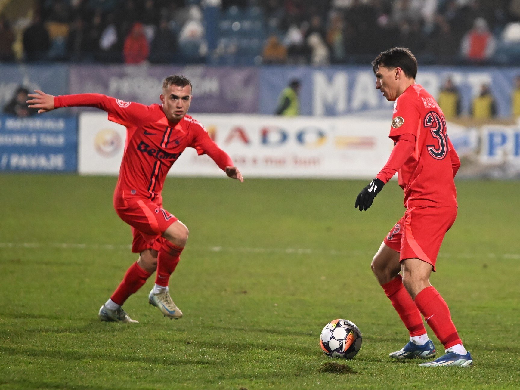 Mihai Toma exultă după primul gol la FCSB, &icirc;n &bdquo;nebunia&rdquo; cu Feyenoord: &bdquo;Au dat două goluri din nimic, dar am crezut&rdquo;