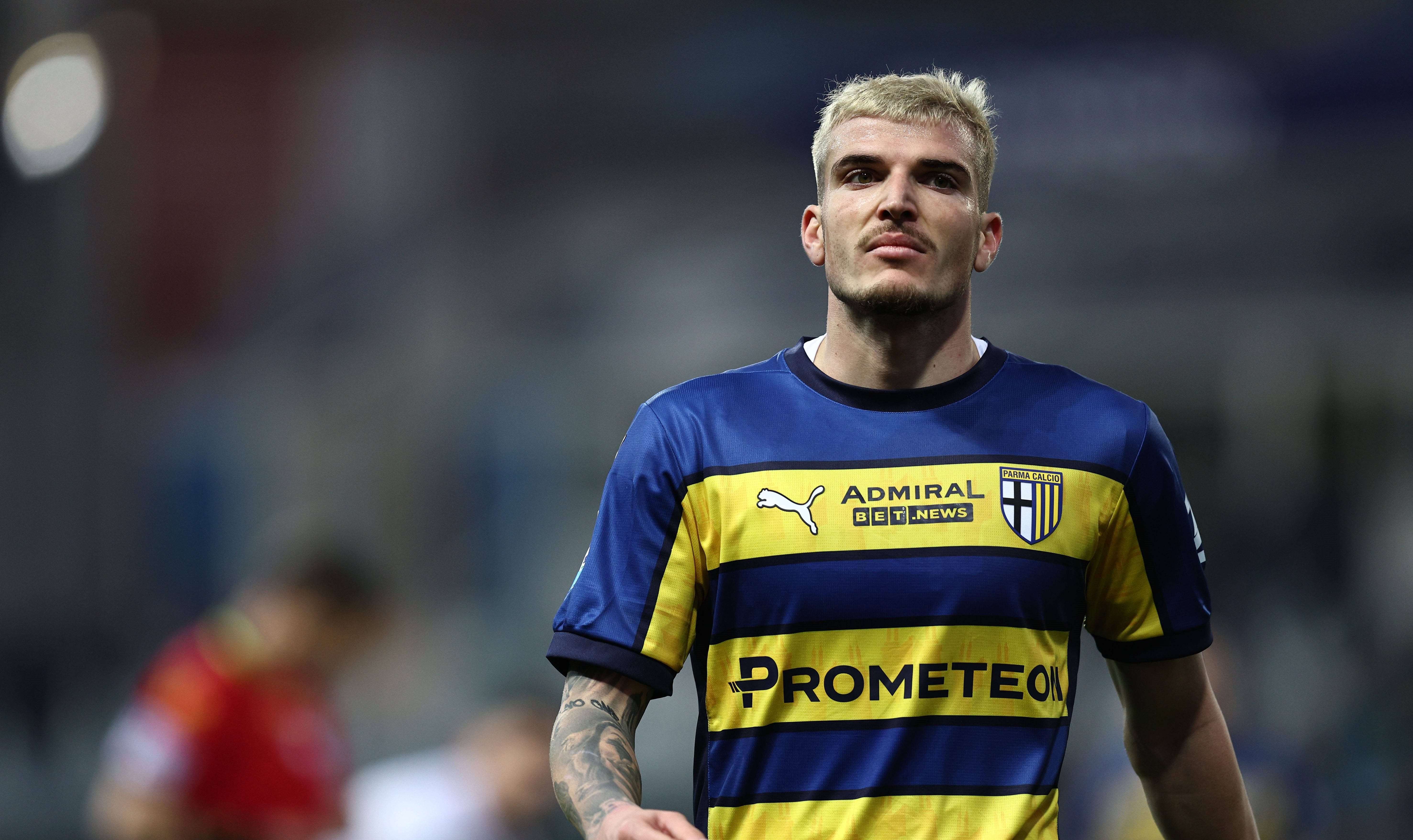 Valentin Mihăilă, lider &icirc;ntr-un clasament care nu-i face cinste