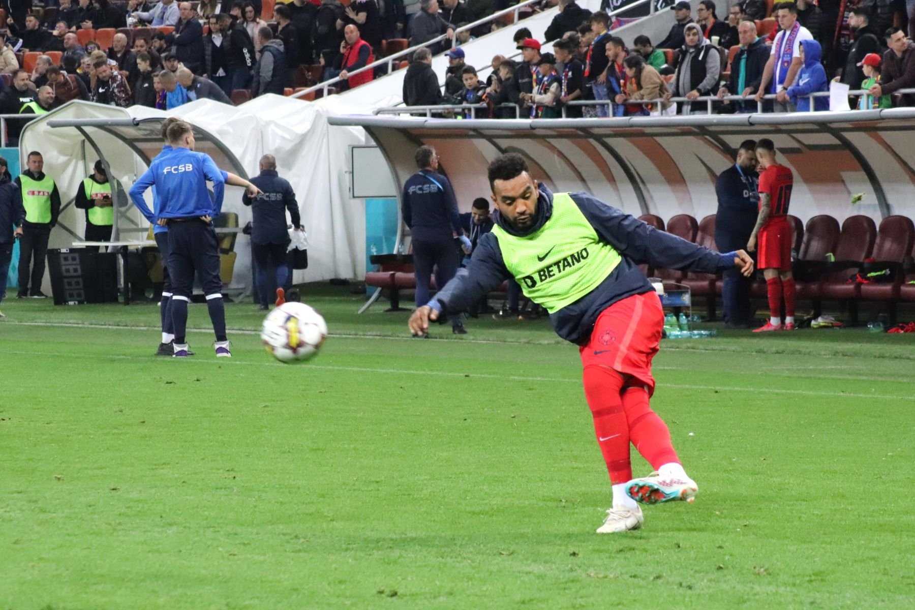 Omrani, dat afară și de Poli Iași! Fostul star de la CFR Cluj și FCSB e &icirc;n cădere liberă