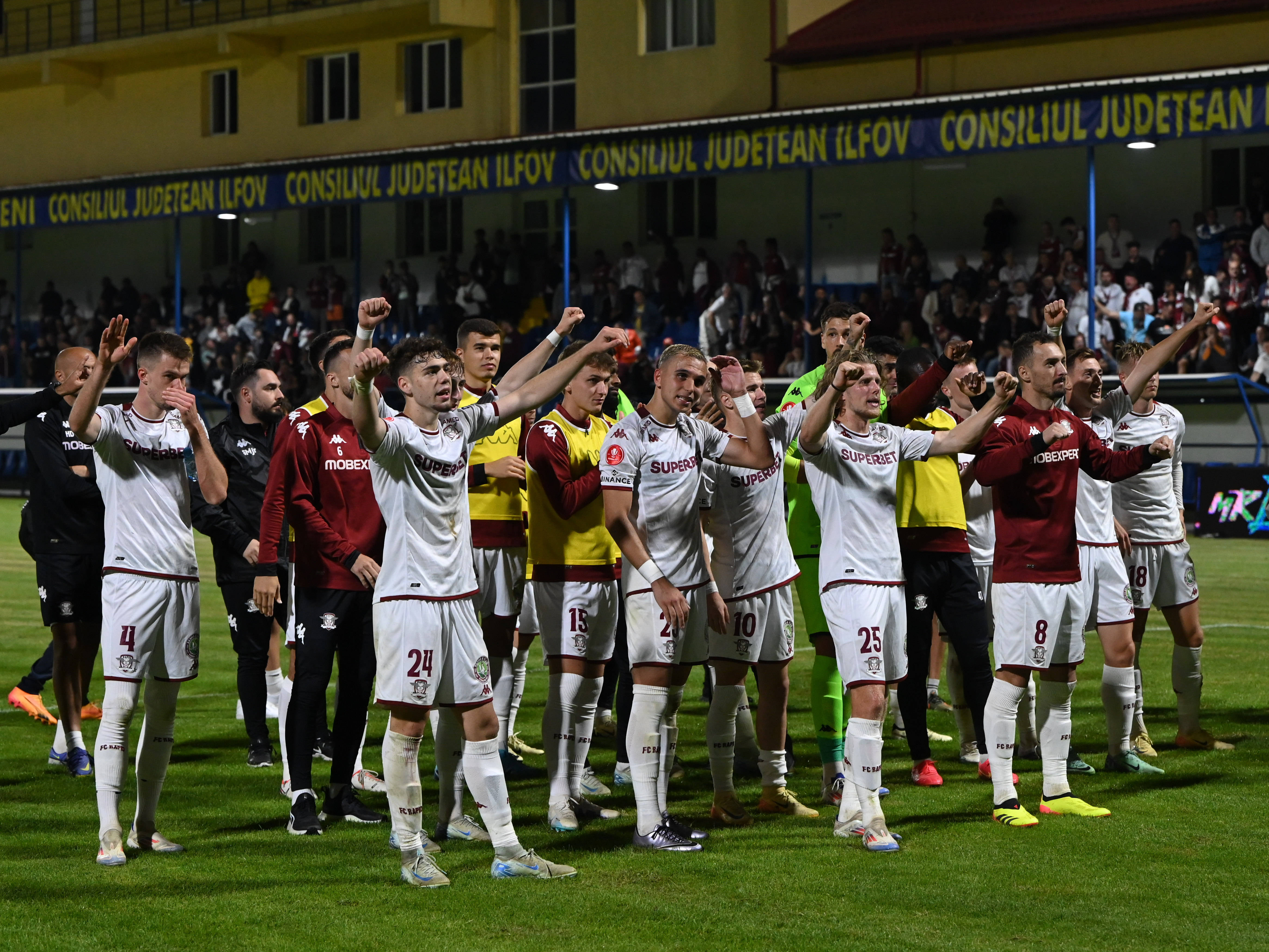 Rapid face curățenie. Surpriză: pleacă fotbalistul care a prins 16 meciuri și a fost lăudat de Șumudică