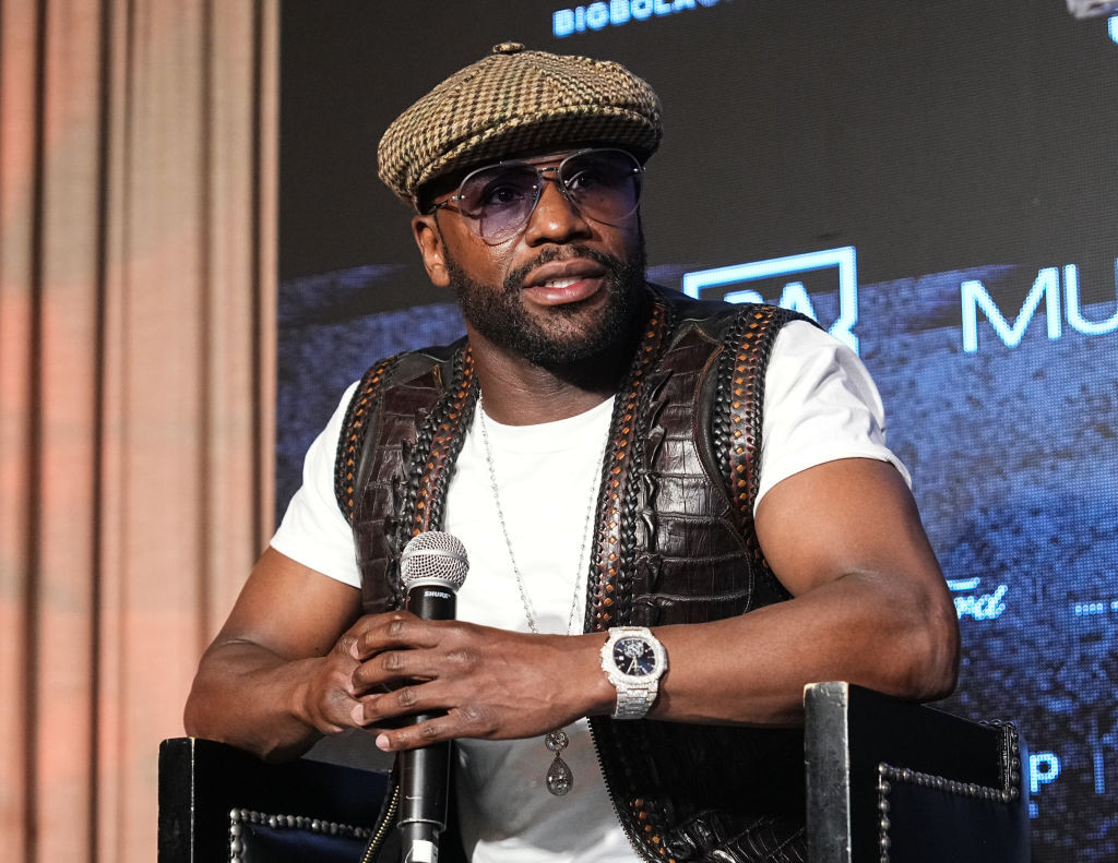 Compania lui Floyd Mayweather este acuzată că &icirc;și ține angajații &icirc;n sclavie!