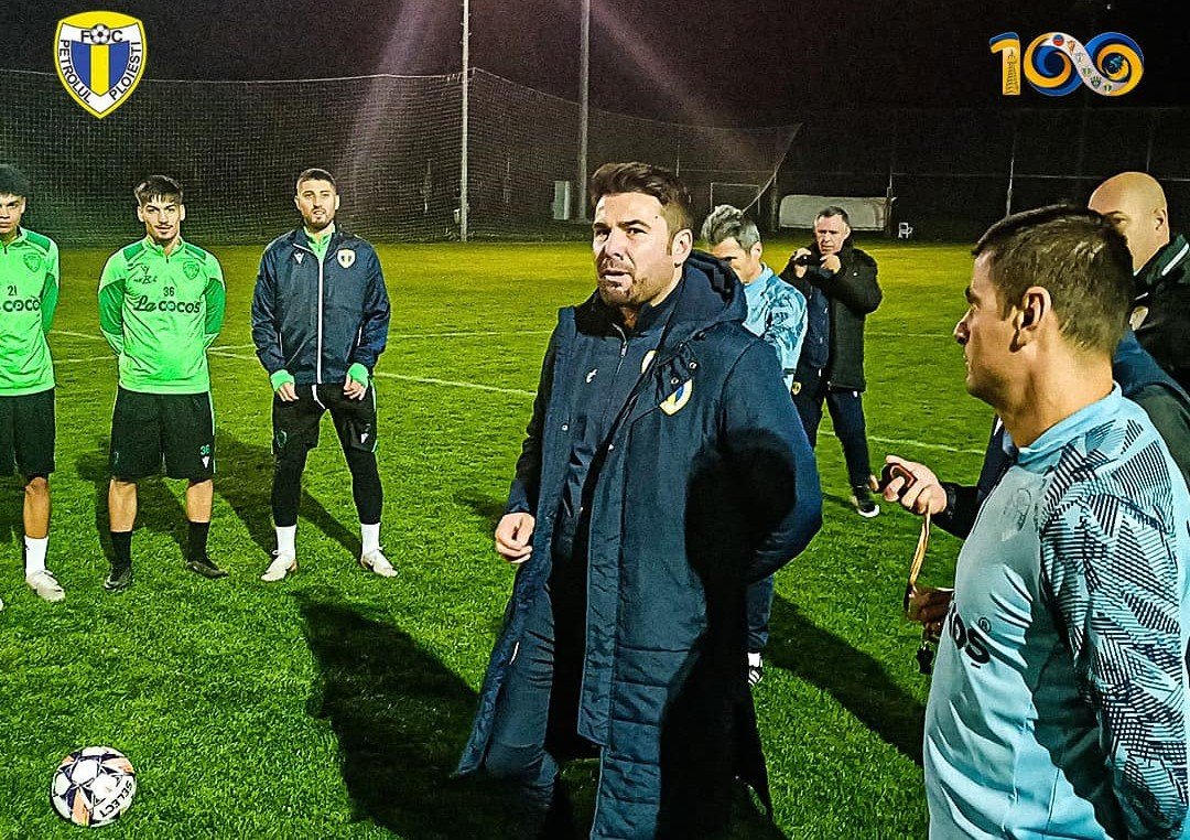 Primele imagini cu Adrian Mutu la Petrolul Ploiești! Tehnicianul a &icirc;nceput treaba &icirc;n Antalya