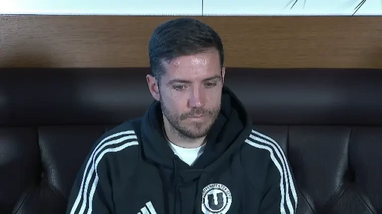 Gestul făcut de Alex Chipciu după tensiunile din finalul meciului Universitatea Craiova &ndash; U Cluj