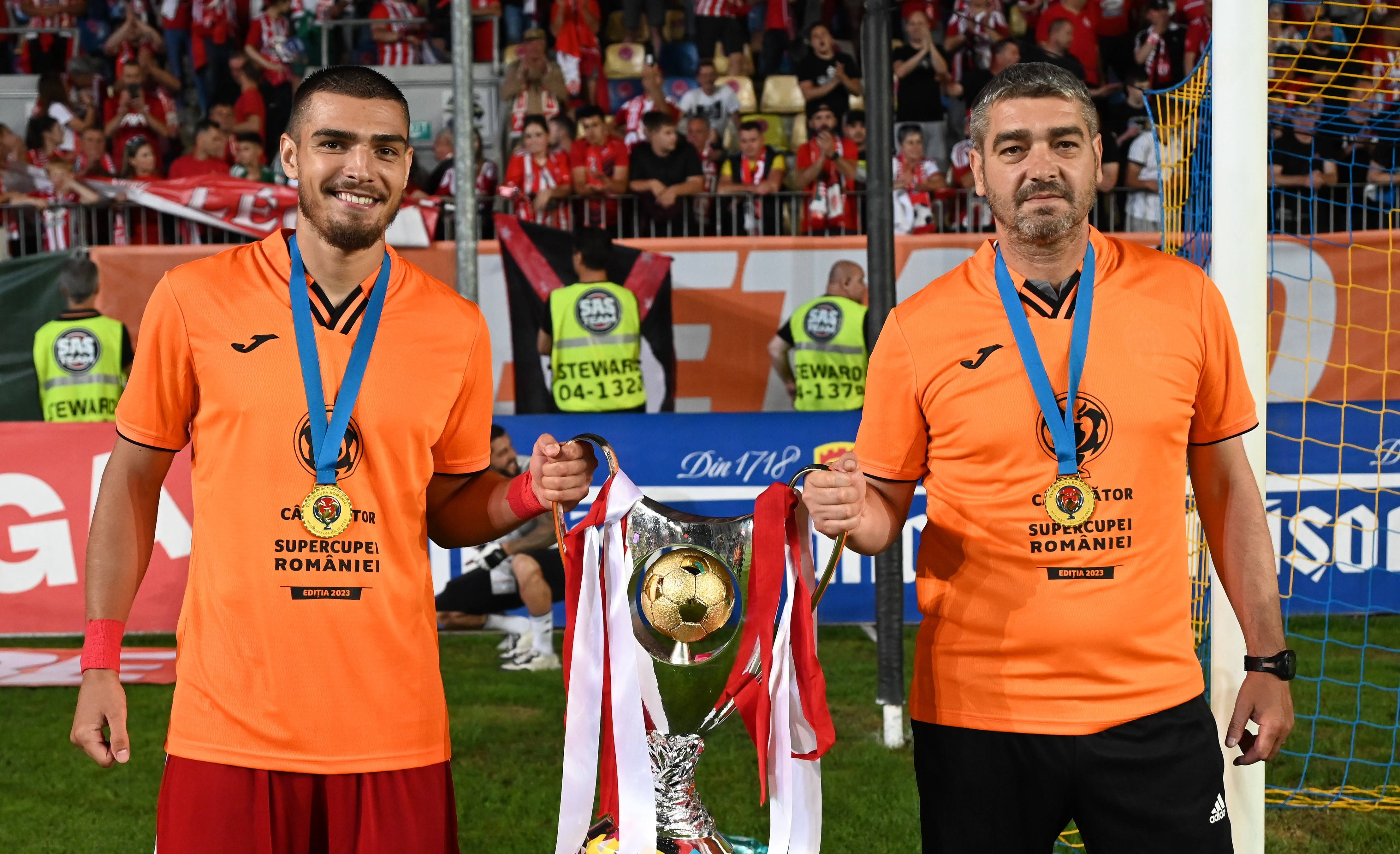 Mesajul lui Denis Ciobotariu după ce tatăl său a fost demis de la FC Botoșani