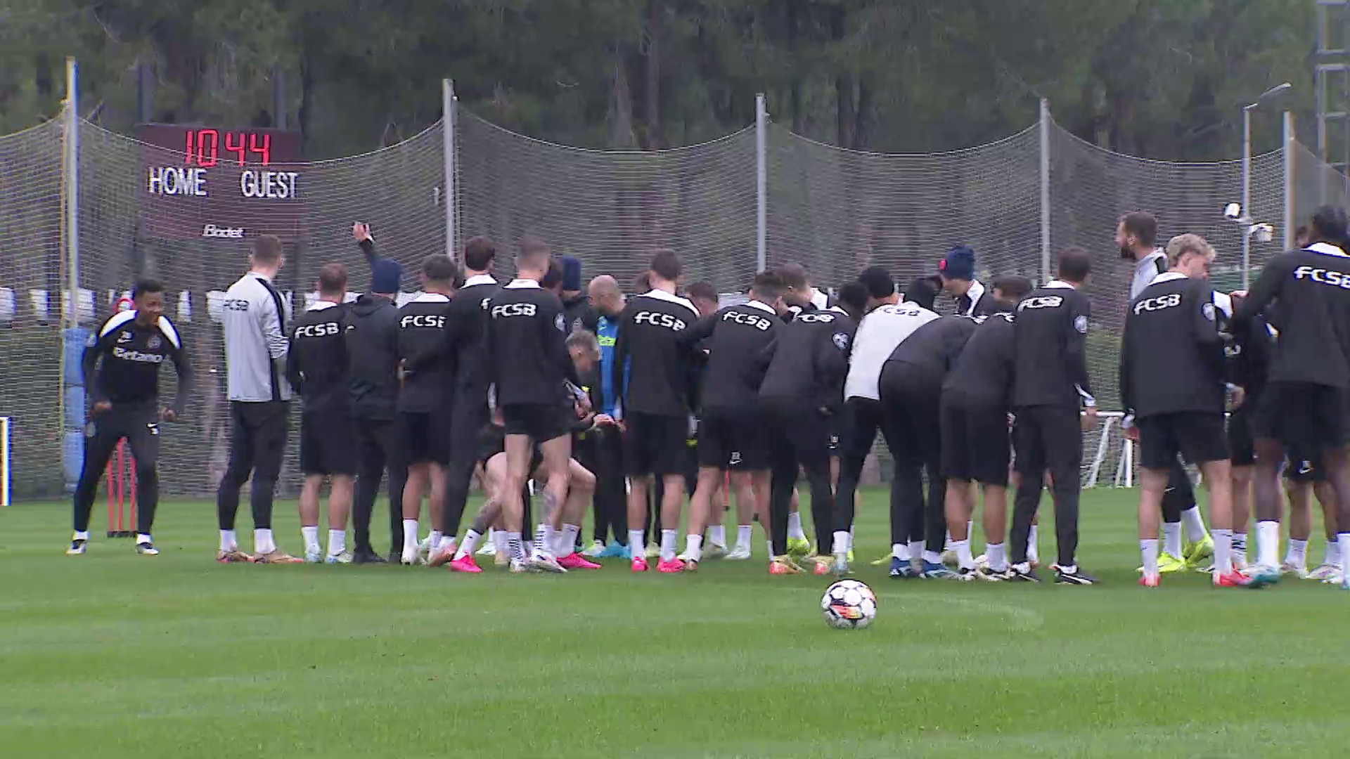 De ce a &icirc;nt&acirc;rizat Siyabonga Ngezana &icirc;n cantonamentul lui FCSB și pedeapsa primită