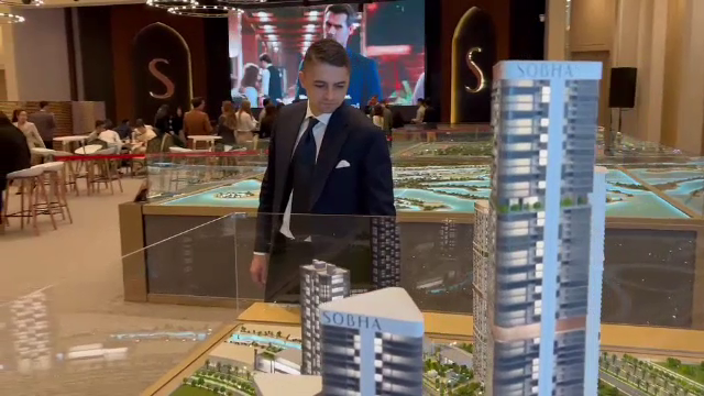 Un fost jucător rom&acirc;n s-a făcut agent imobiliar &icirc;n Dubai după ce s-a lăsat de fotbal: &rdquo;M-am &icirc;nt&acirc;lnit cu Ronaldinho, Totti, Panucci și Mourinho&rdquo;