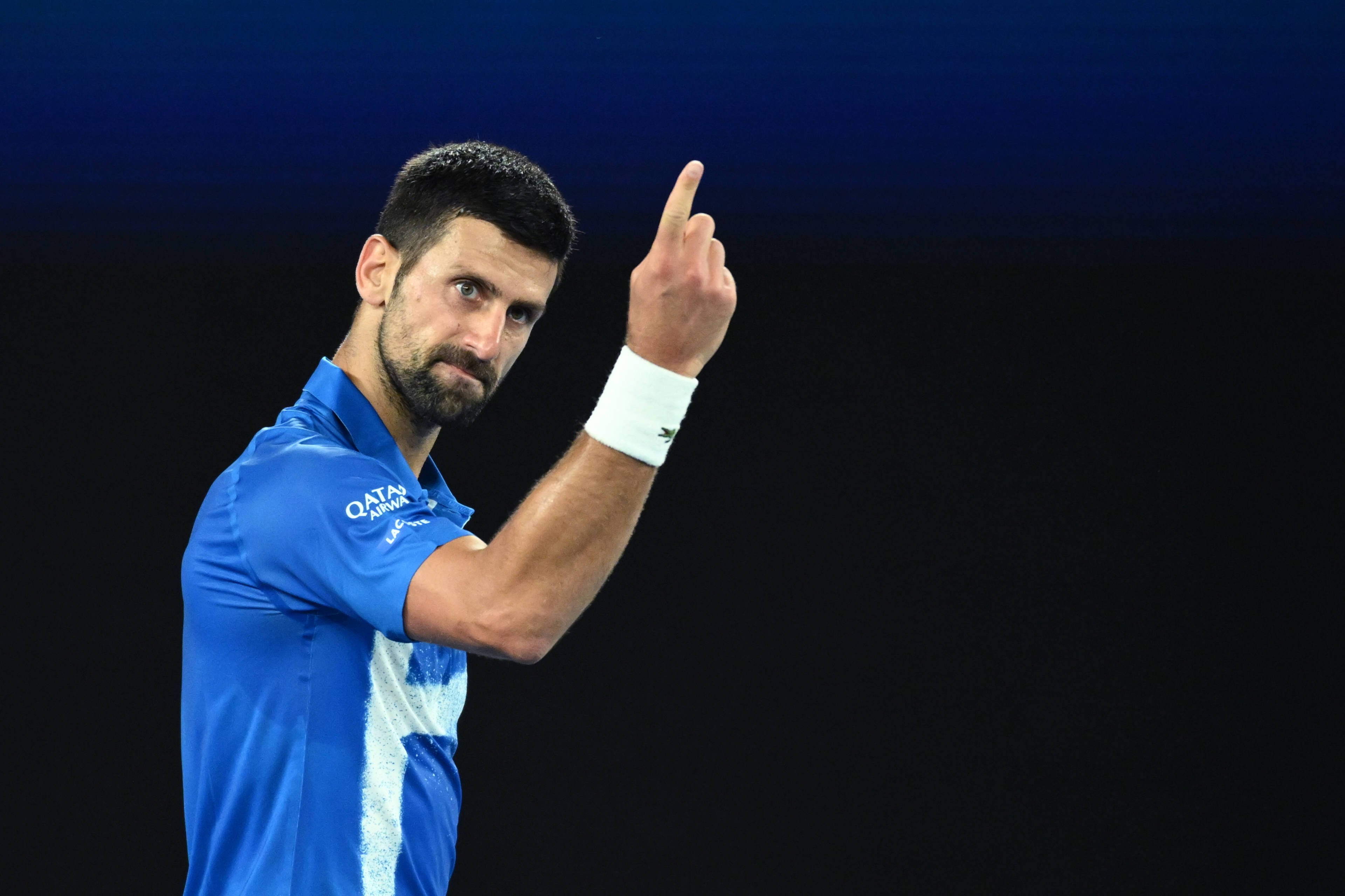 Djokovici, scandal la Australian Open: a părăsit terenul, huiduit copios de spectatorii din tribune