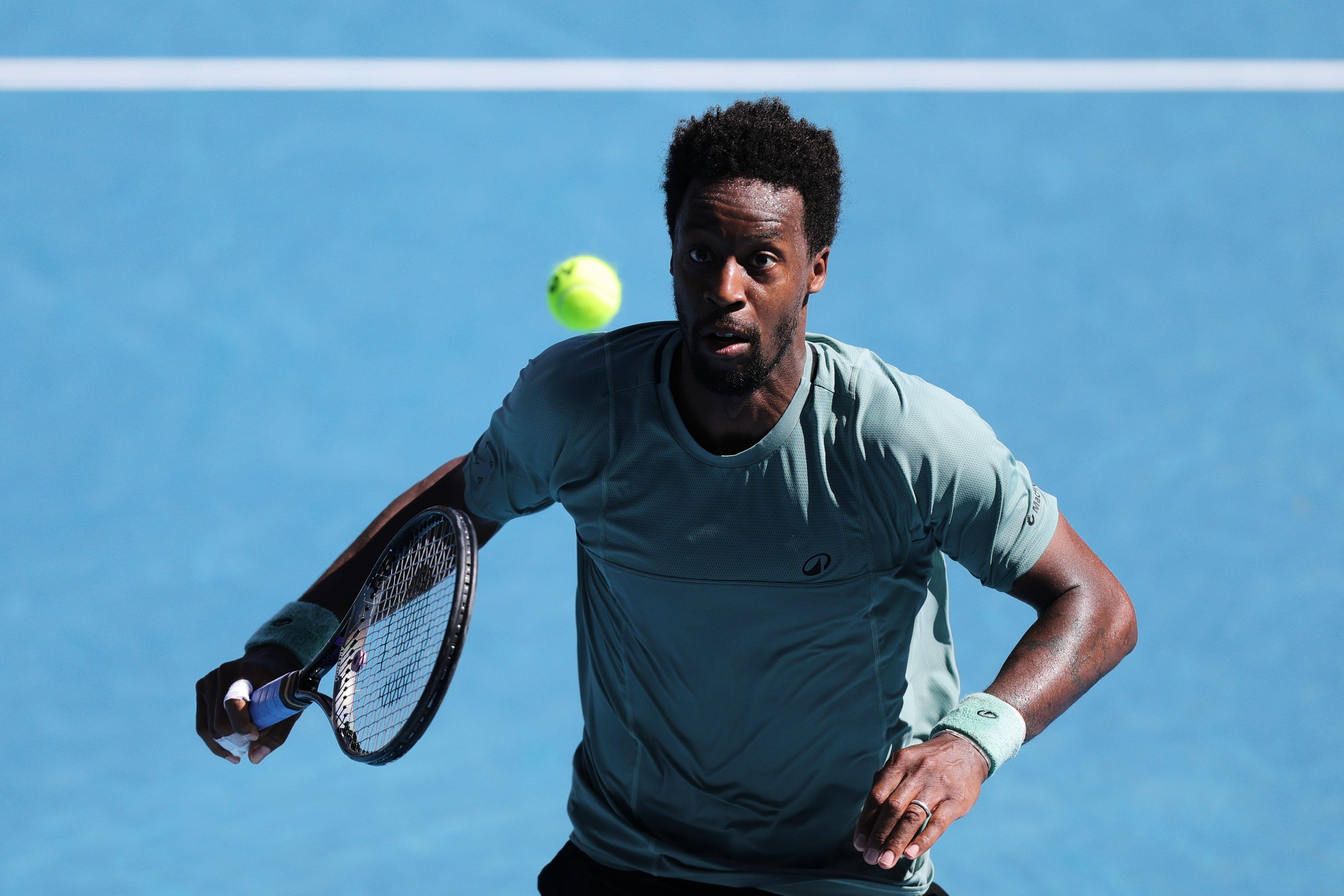 Gael Monfils (38 de ani) a făcut show la Australian Open și a c&acirc;știgat un meci de patru ore