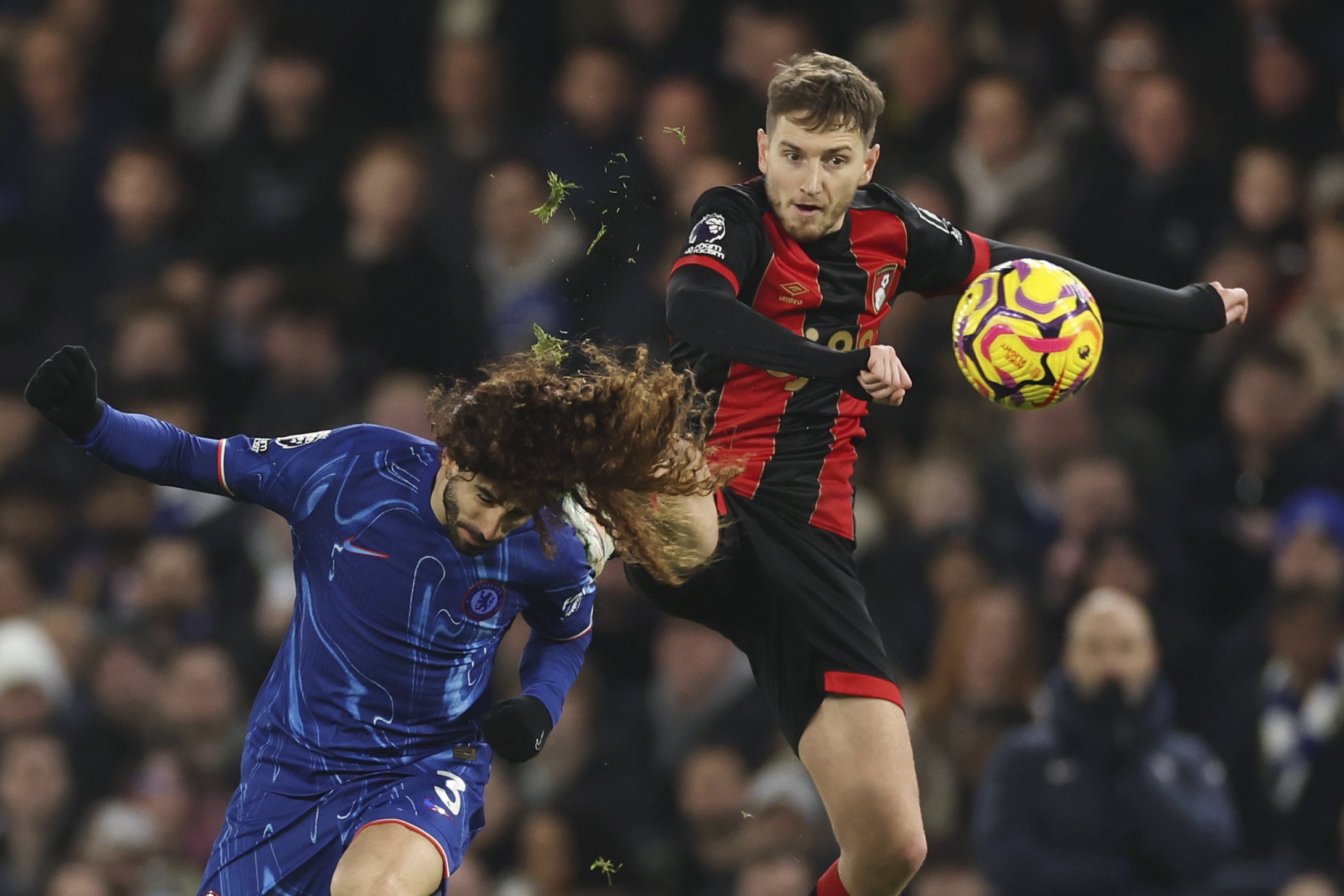 Spaniolii au explodat după faultul istoric comis asupra lui Cucurella: Decizie fără precedent &icirc;n Premier League
