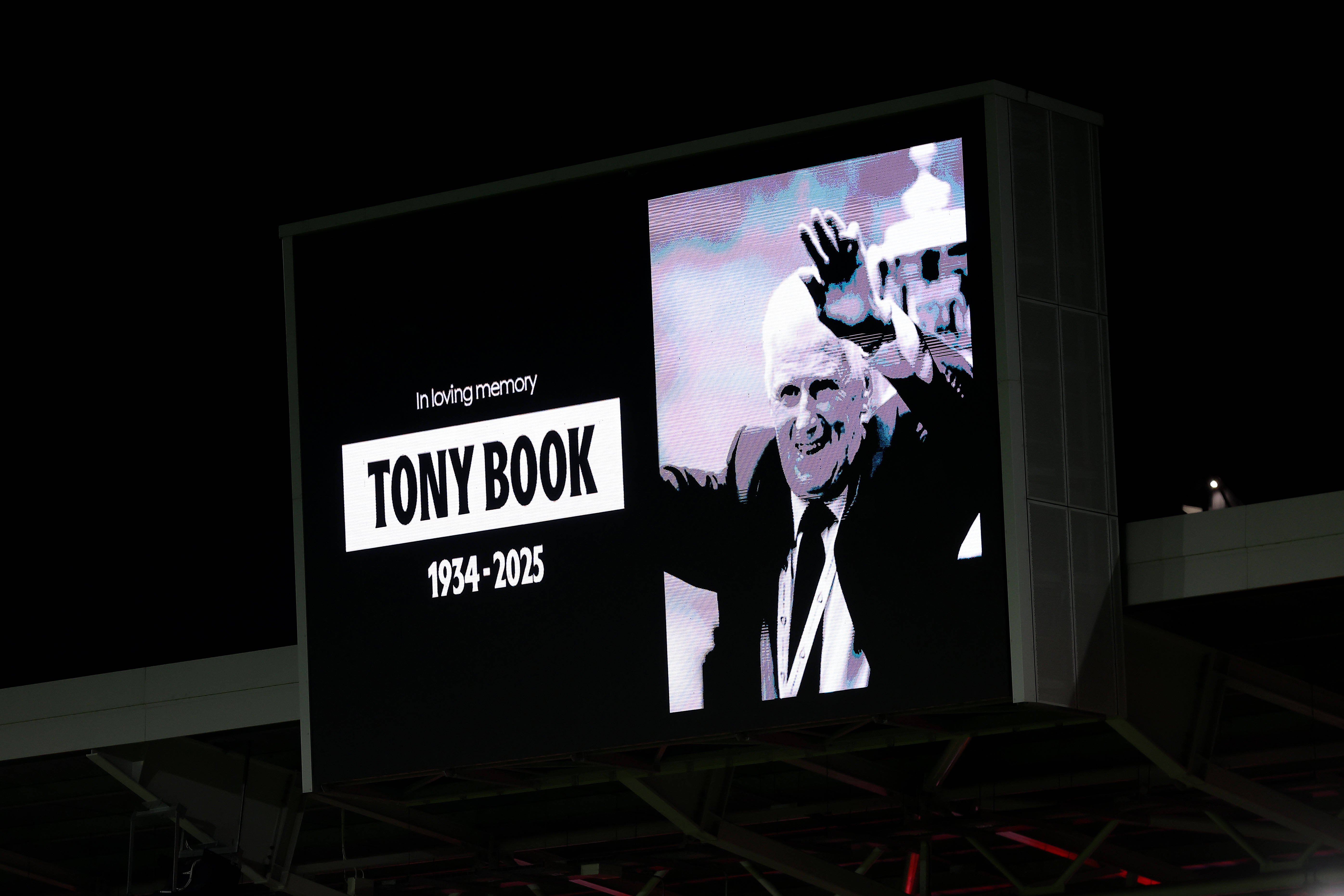 Book man city imago1057623823