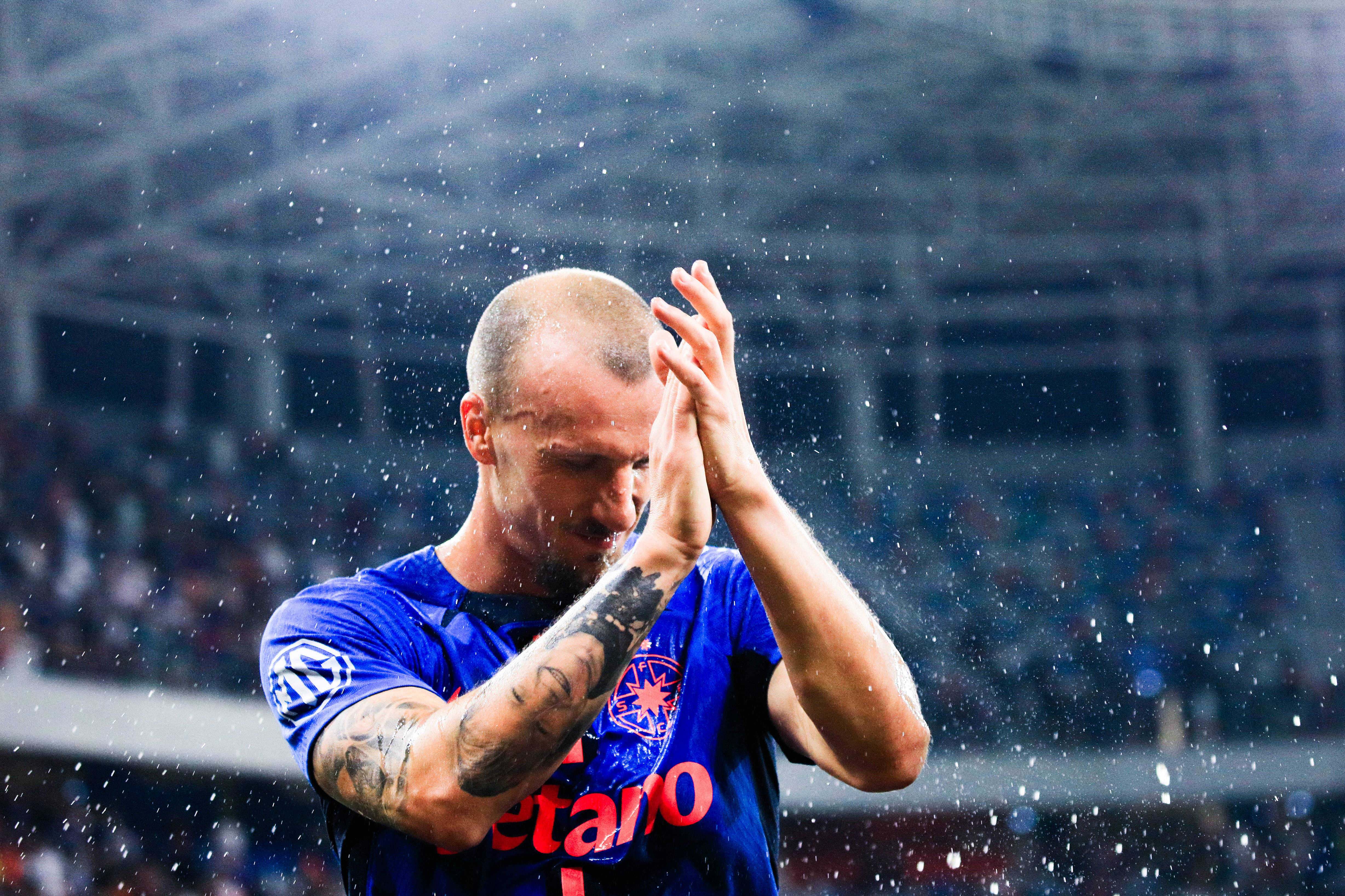 Vlad Chiricheș, dăr&acirc;mat după Lyon - FCSB 4-0: E greu de digerat