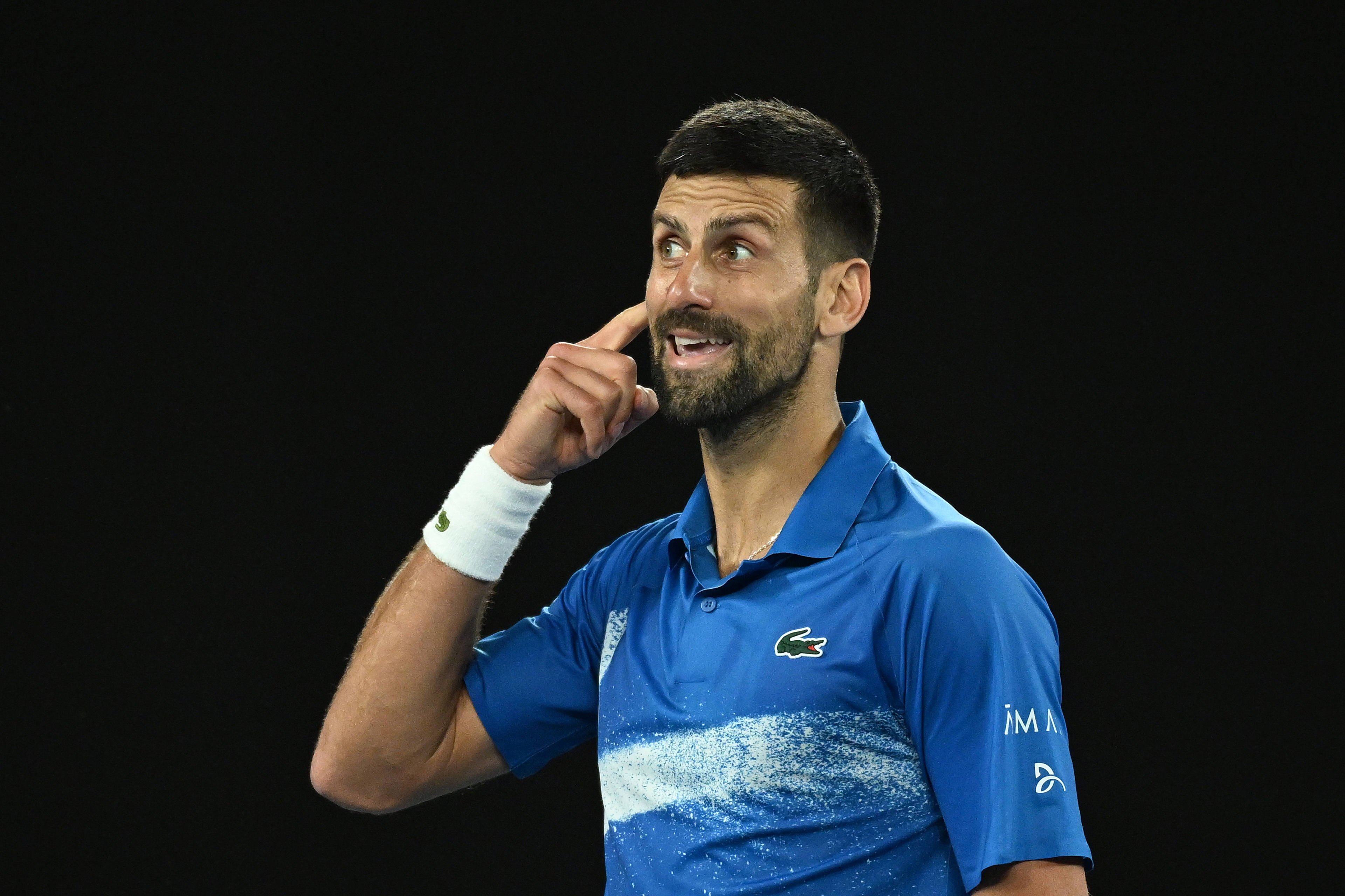 Novak Djokovic, pentru a 15-a oară &icirc;n sferturi la Australian Open. &Icirc;l așteaptă un duel de foc