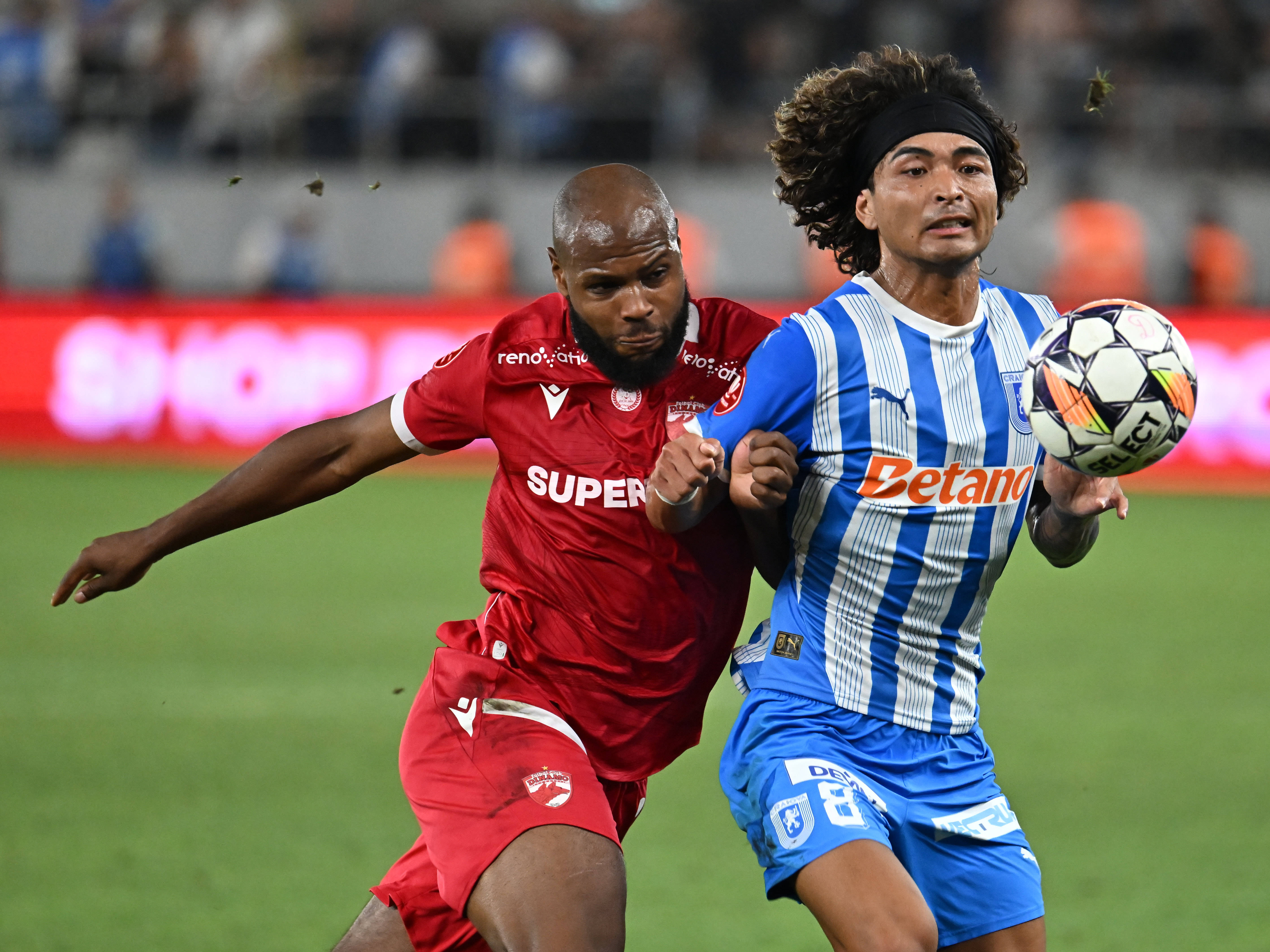 &rdquo;Cum se &icirc;ncheie Universitatea Craiova - Dinamo?&rdquo; Cititorii au dat verdictul &icirc;n sondajul Sport.ro!