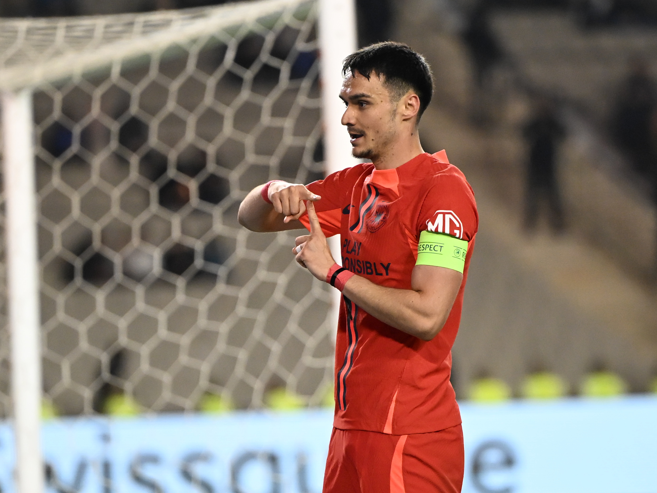 Interesul pentru Adrian Șut, confirmat! Ce echipe vor să-l transfere pe căpitanul FCSB