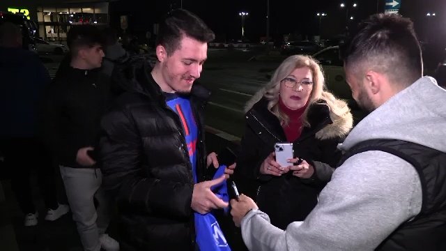 FCSB, așteptată de fani la revenirea &icirc;n Rom&acirc;nia: Crețu, ăștia ți-au greșit v&acirc;rsta &icirc;n buletin!