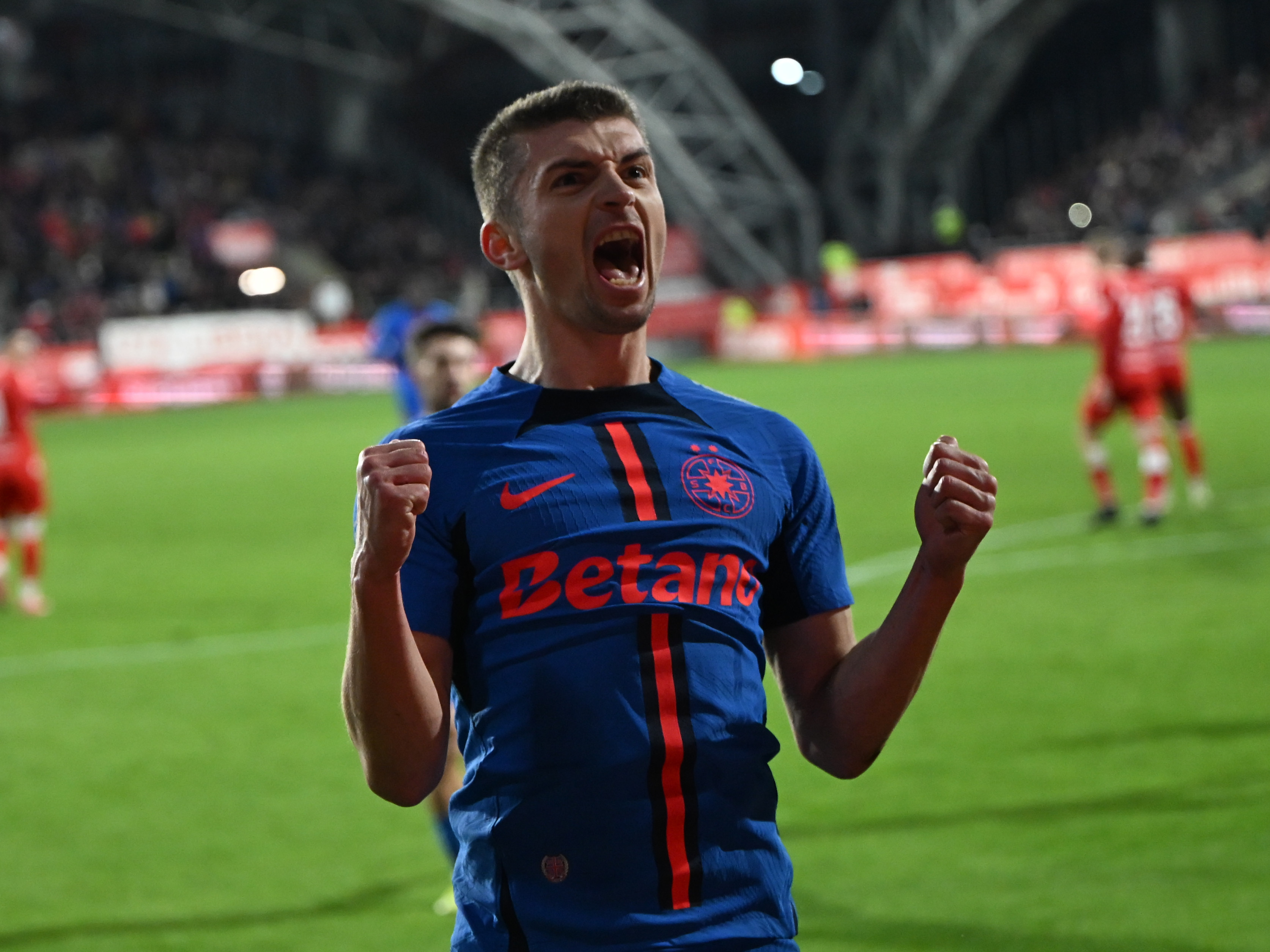 UTA &ndash; FCSB, scor 0-1: rezultat controversat după o decizie explozivă care va naște multe discuții aprinse