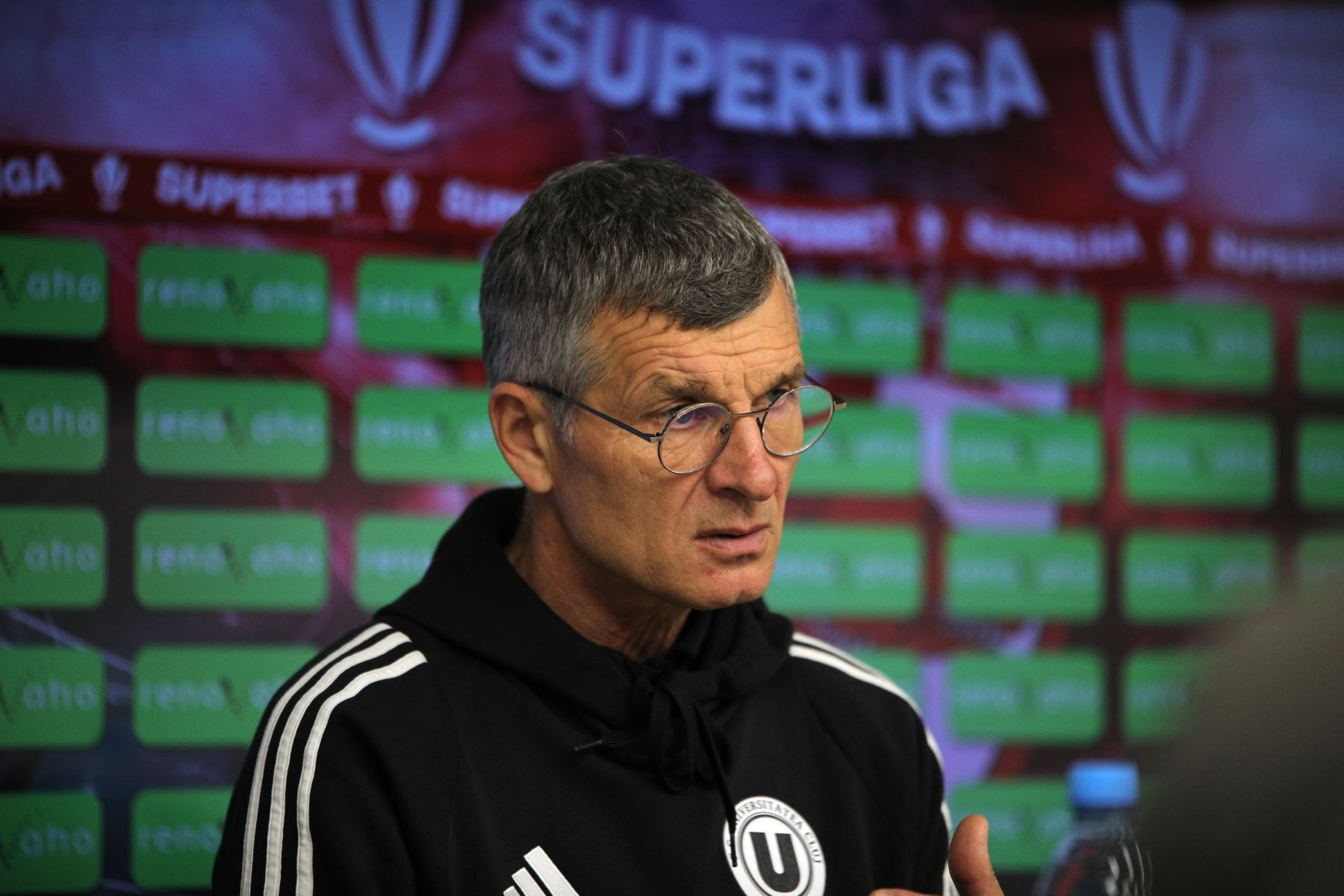 Ioan Ovidiu Sabău a anunțat obiectivul lui U Cluj &icirc;n play-off și și-a certat jucătorii: Mă deranjează! Ce ai de pierdut?