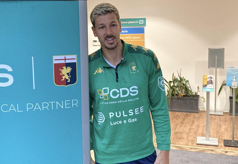 Siegrist va fi prezentat astăzi la Genoa! Ce se &icirc;nt&acirc;mplă cu portarul care trebuia să ajungă la Rapid