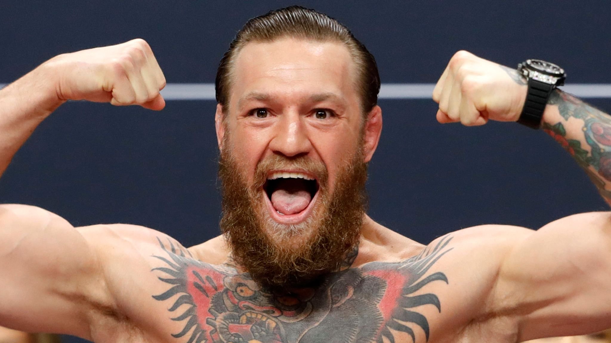 Conor McGregor, moment inedit la un meci de NBA: a cobor&acirc;t din tribune și s-a dus direct la un colos de 2,16 metri