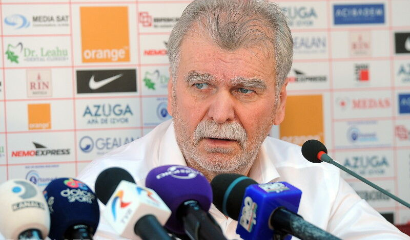 Fiul lui Dinu Gheorghe, dezvăluiri teribile despre moartea tatălui său: &bdquo;Menajera l-a găsit...&ldquo;