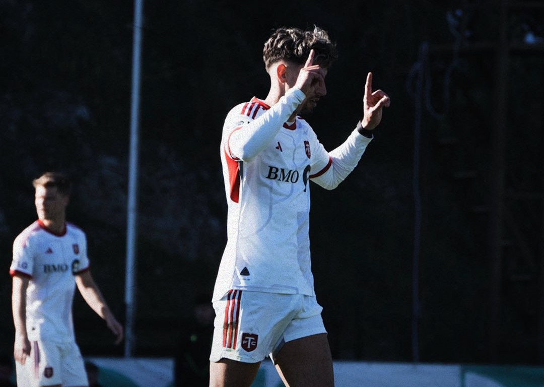 Atacantul rom&acirc;n cu meciuri &icirc;n Premier League și La Liga, debut cu gol din lovitură liberă pentru echipa din MLS!