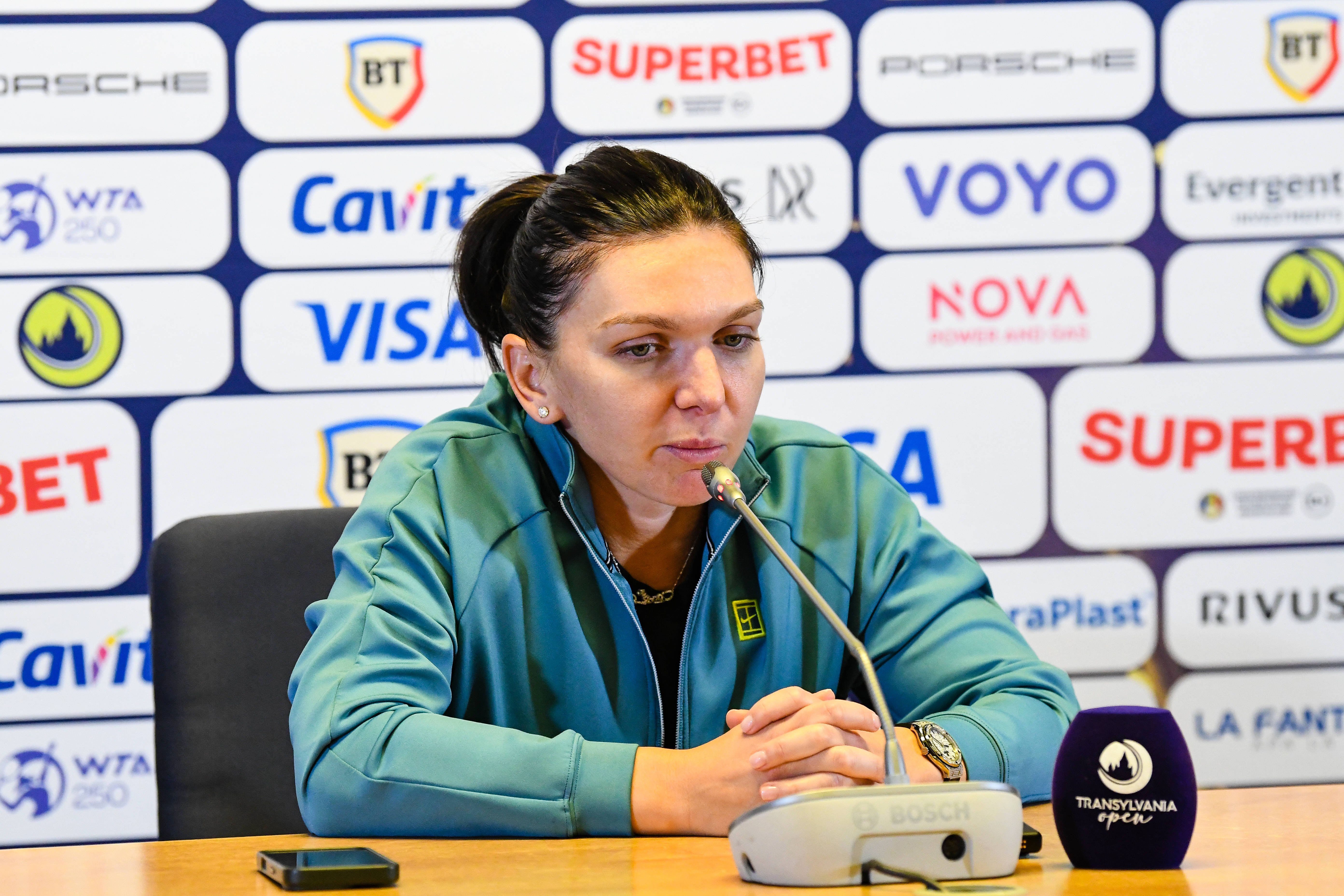 &bdquo;Gică, te las pe tine!&rdquo; Simona Halep dezvăluie ce i-a propus Hagi, după retragerea din tenis